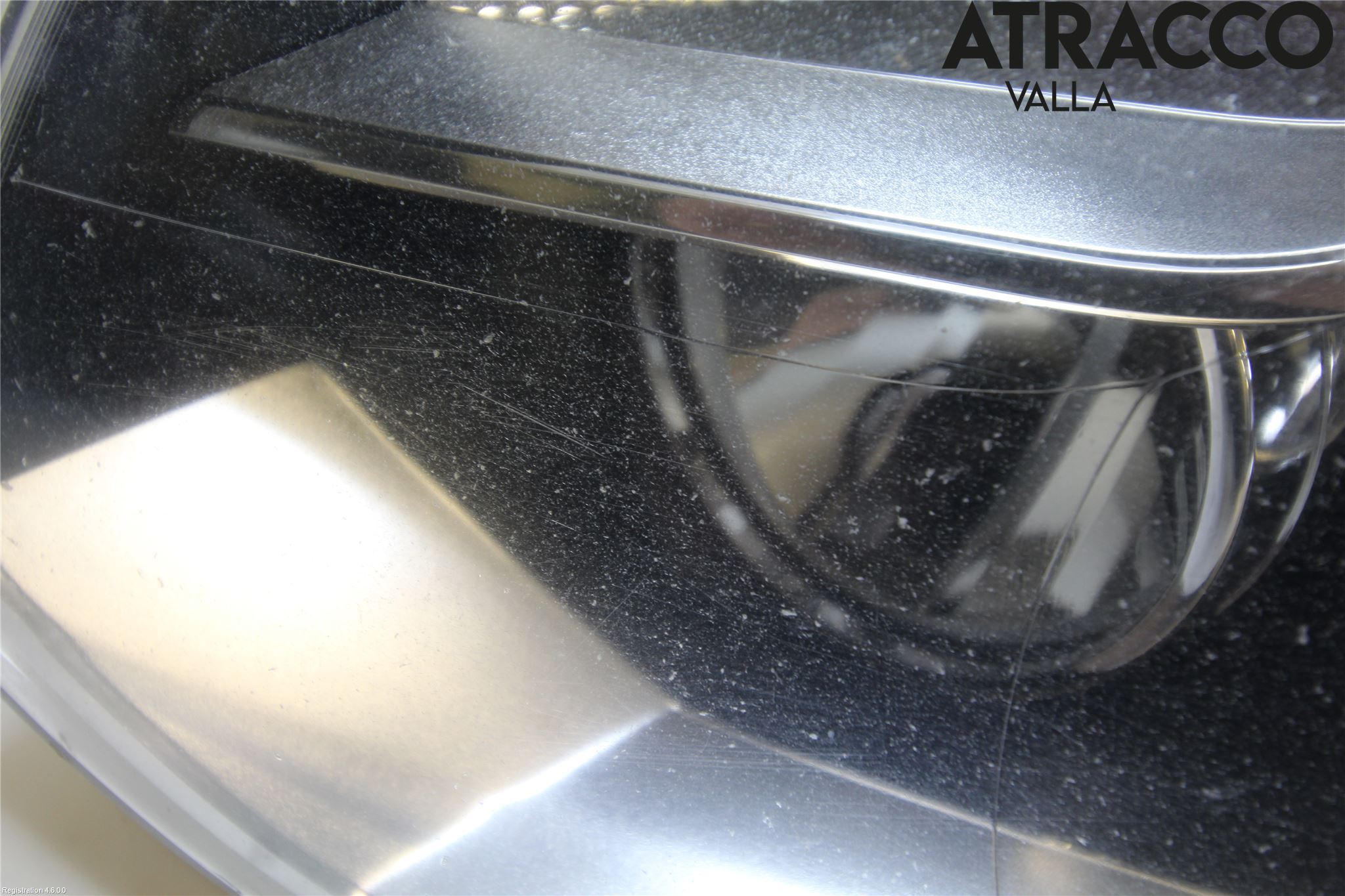 Volkswagen VW TRANSP/CARAVELLE (T5) 04-15 Frontlykt Venstre