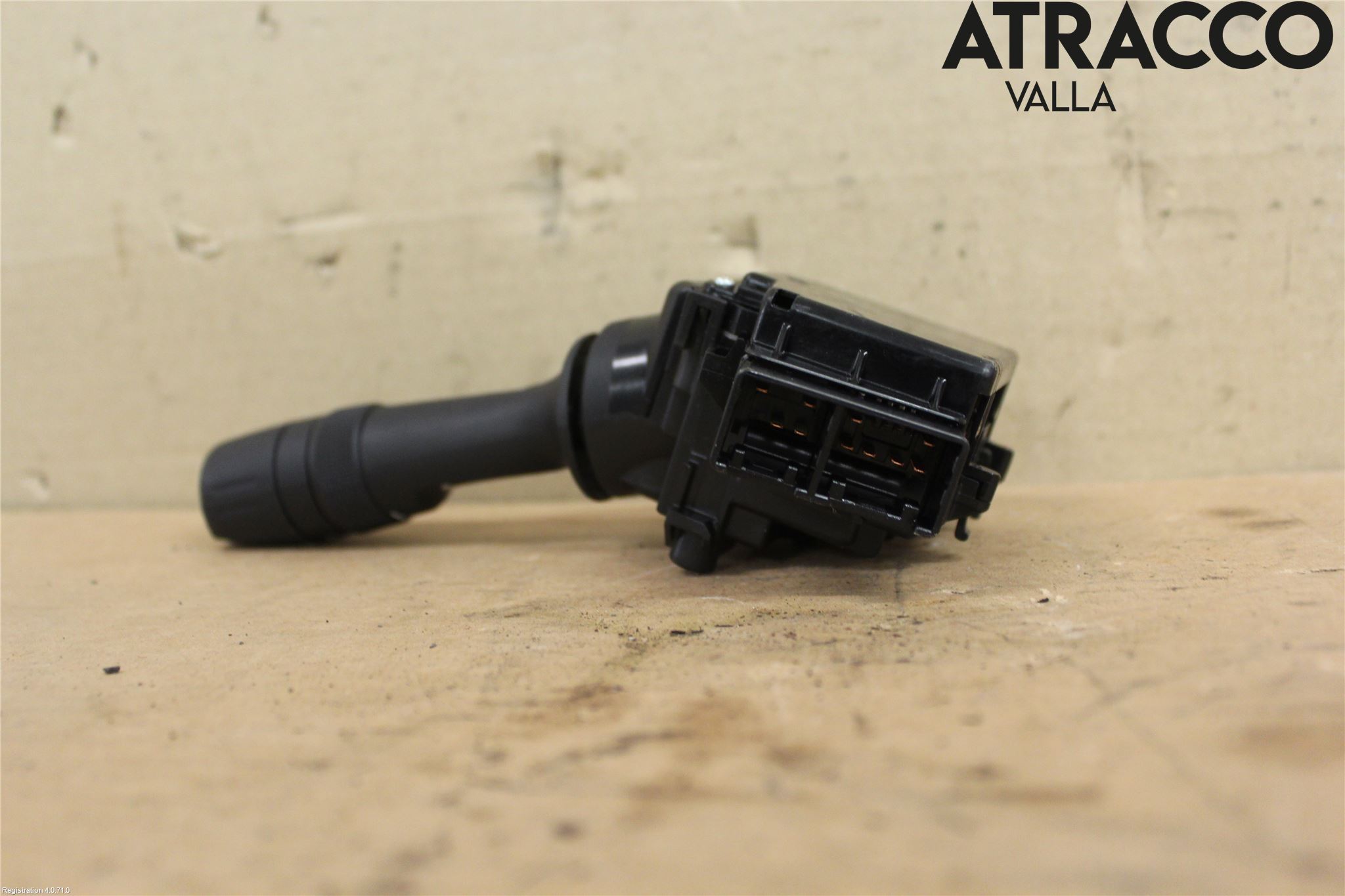 Toyota AURIS 13-19 Bryter Ratt Visker - Spyler