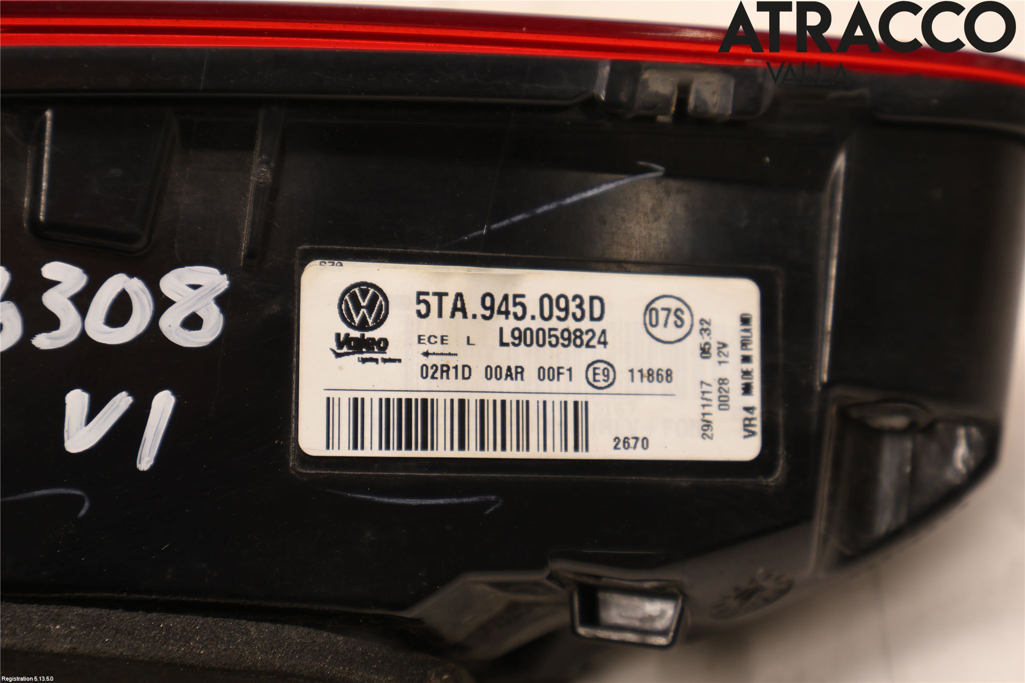 Volkswagen VW TOURAN 16- Baklykt Venstre  På Luke(Indre