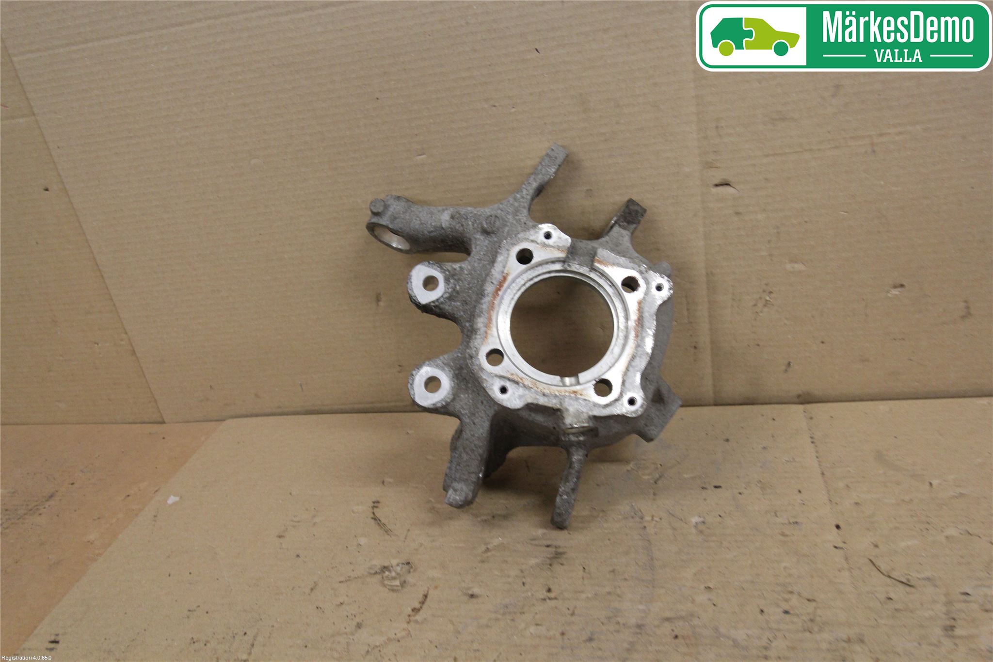 BMW 5 F10/F11/F18 09-17 Spindel Vb
