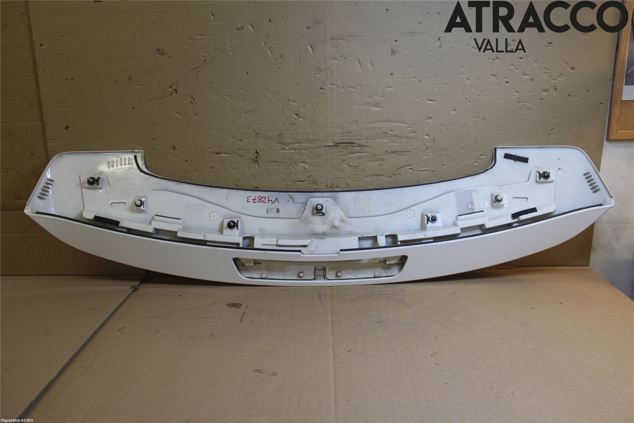 Toyota AVENSIS 09-15 Spoiler Bakluke