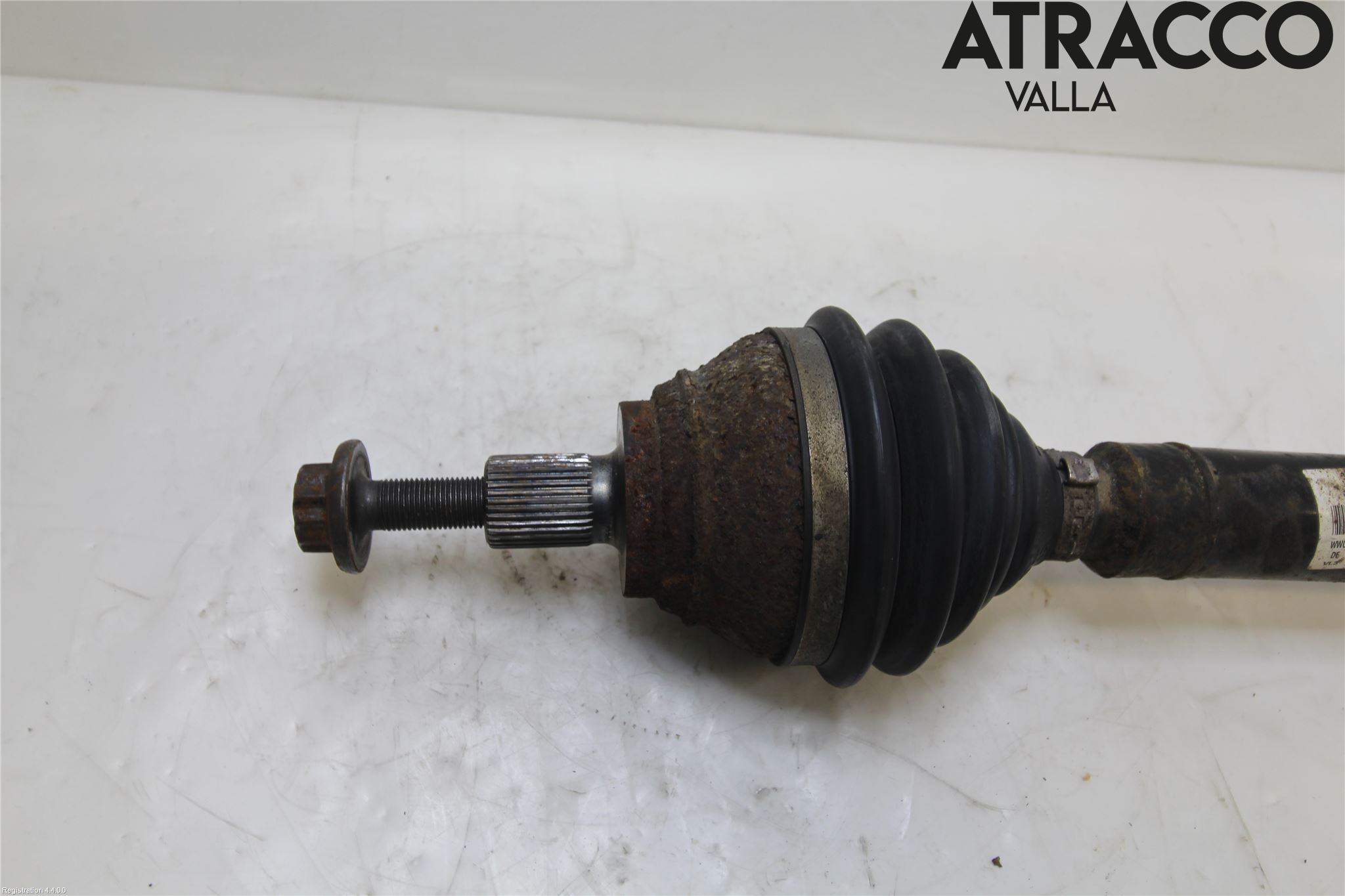 Volkswagen VW PASSAT 11-14 Drivaksel Foran Kompl Høyre