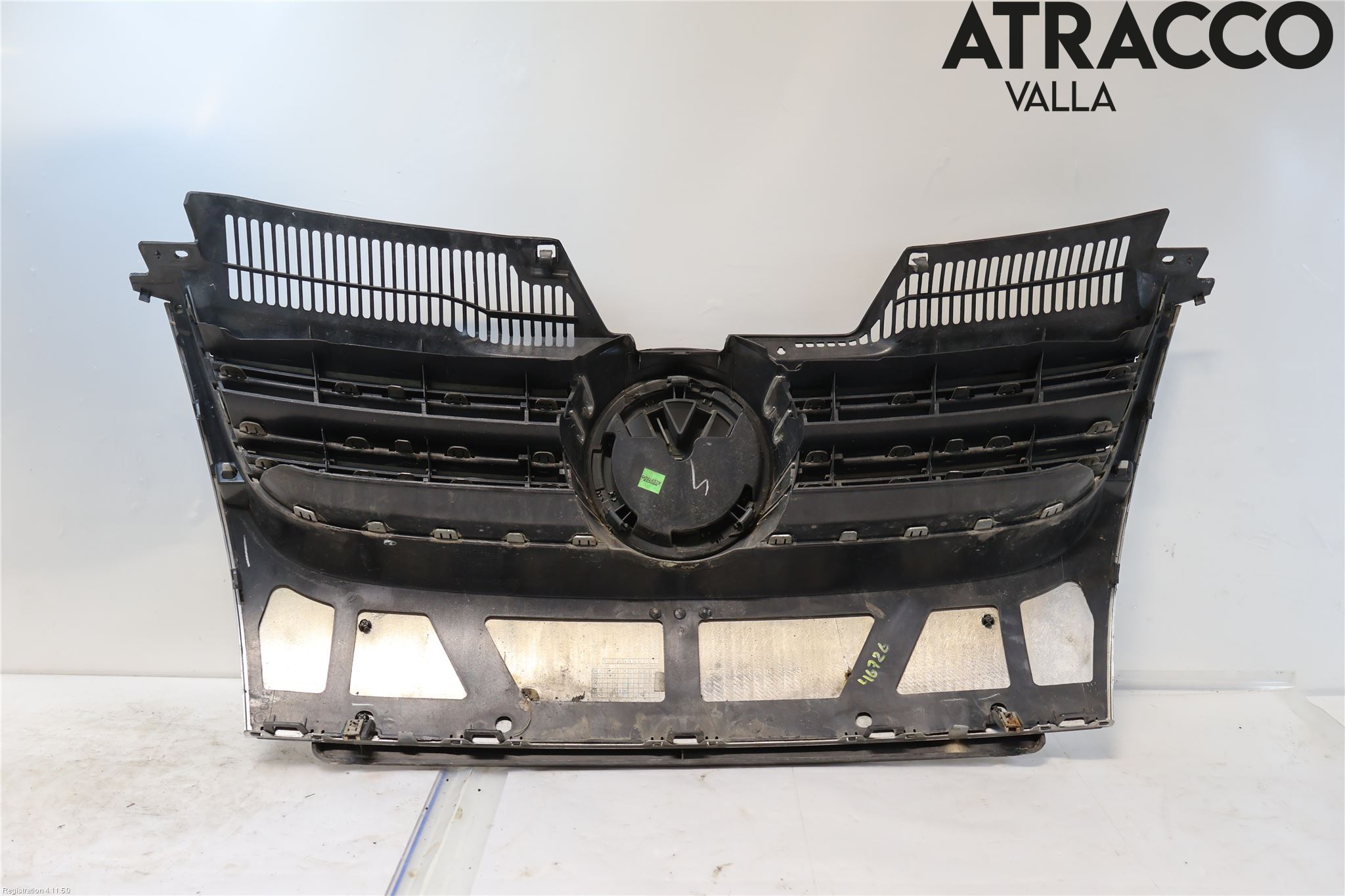 Volkswagen VW GOLF V 04-09 Grill Komplett