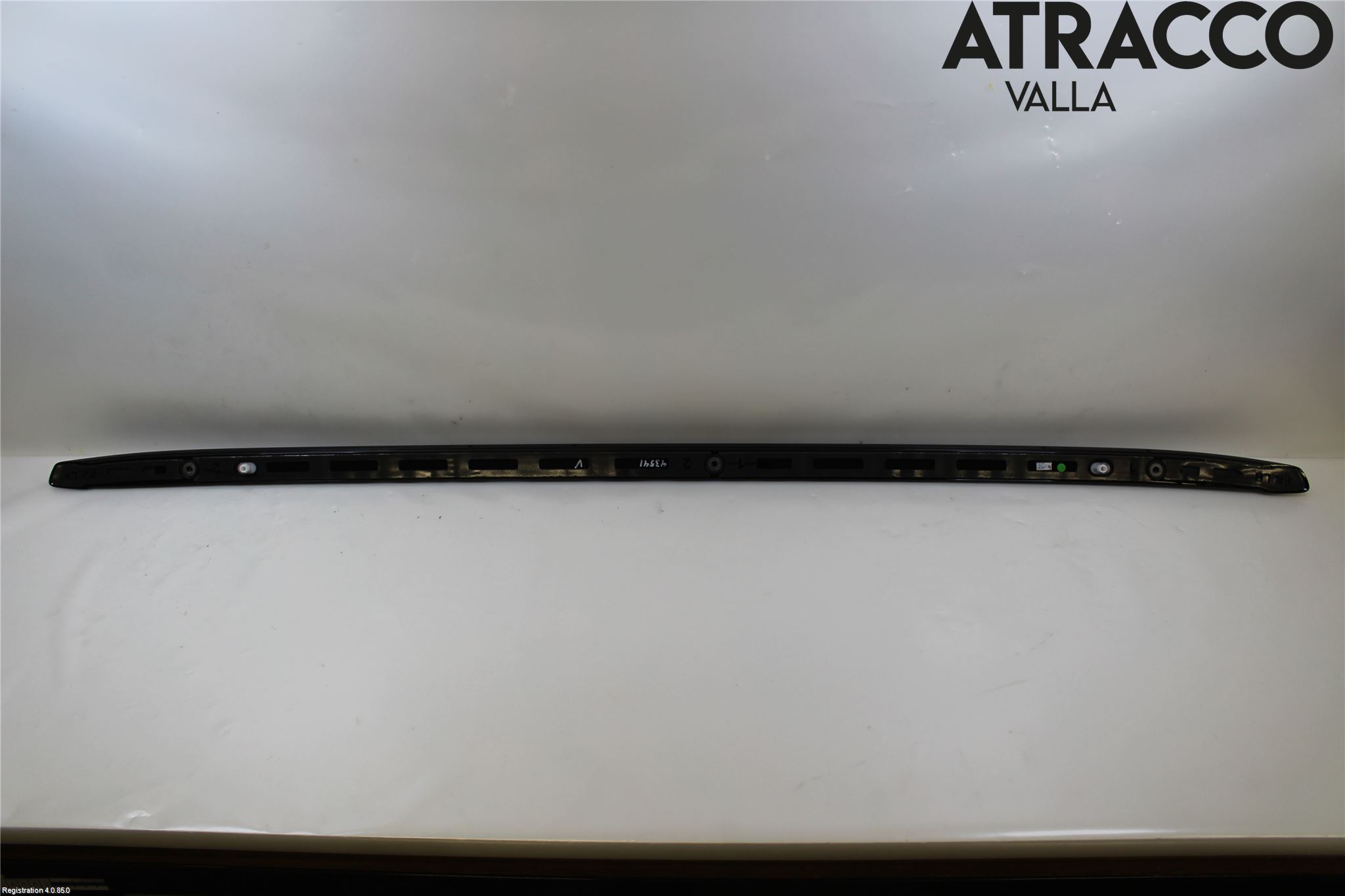 Peugeot 2008/E-2008 20- Takrails - Stativ