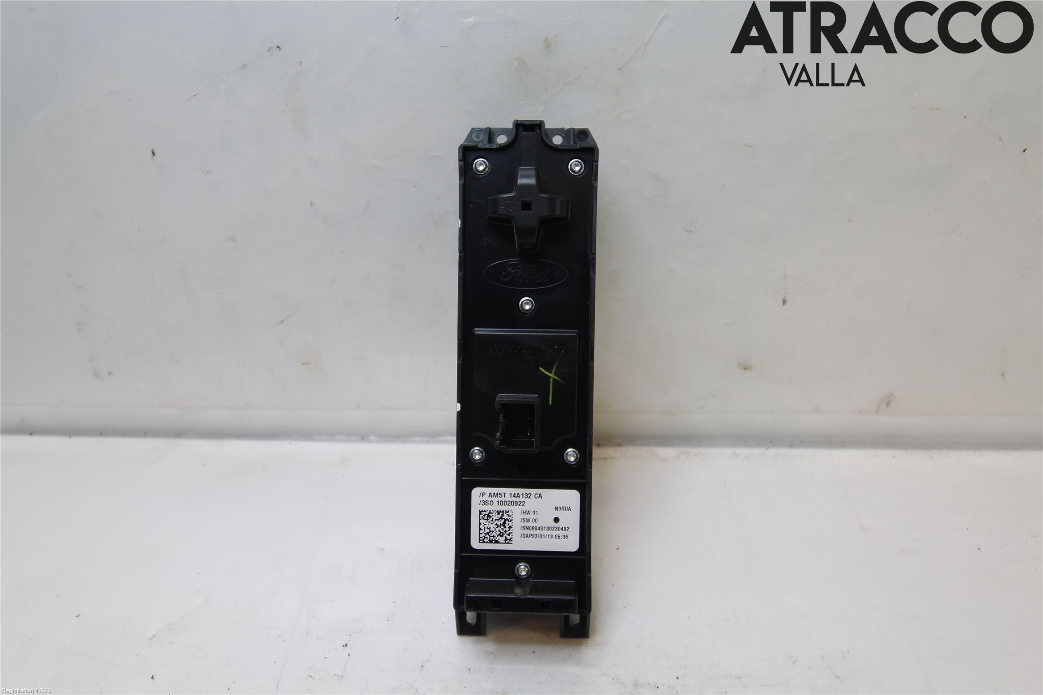 Ford KUGA 13-16 Bryter Vindusheis