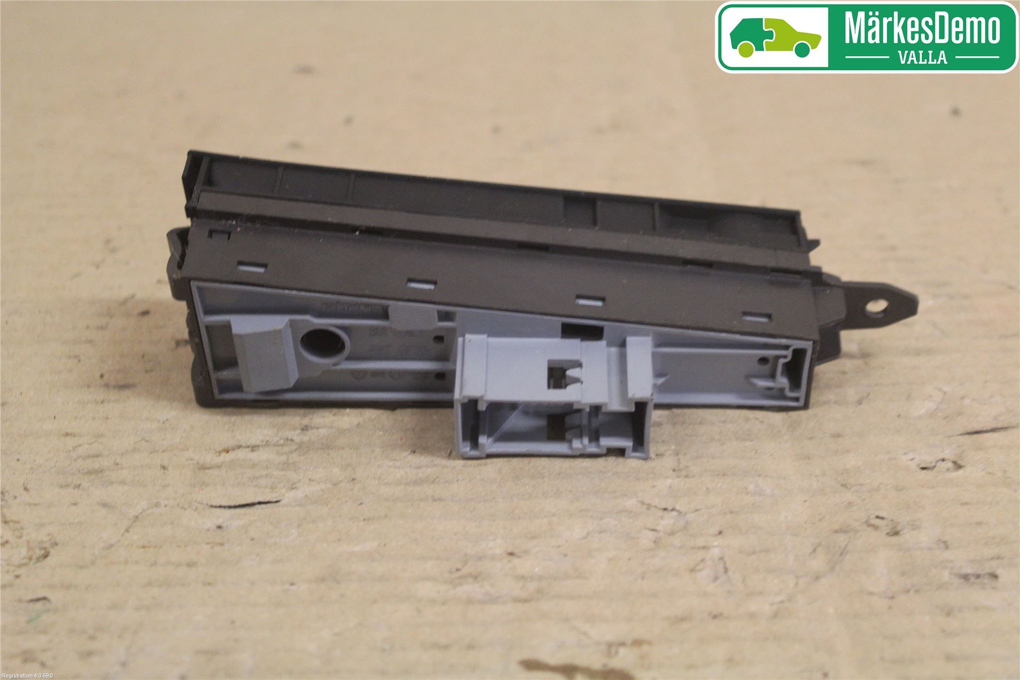Volkswagen VW PASSAT 11-14 Bryter Parkeringsbrems