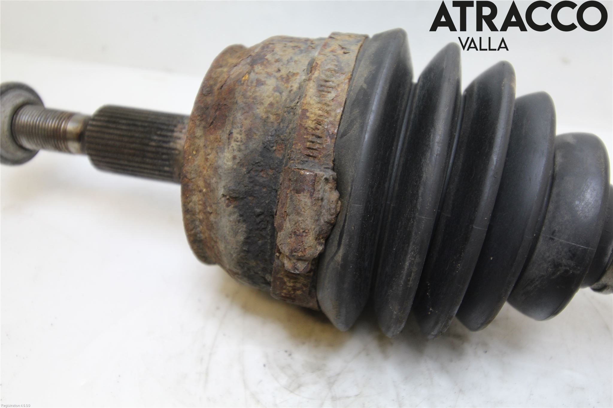 Volkswagen VW TRANSP/CARAVELLE (T5) 04-15 Drivaksel Foran Kompl Venstre