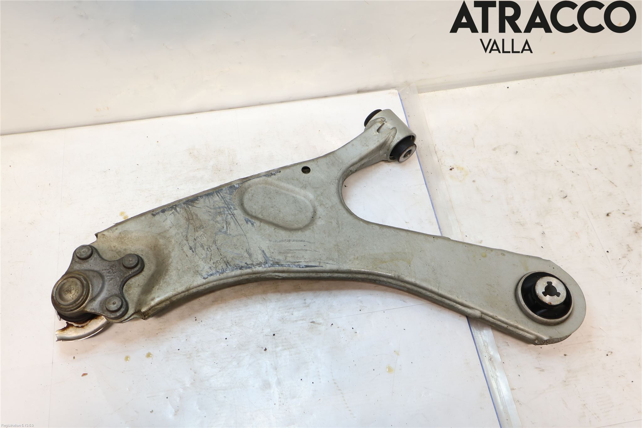 Peugeot 2008/E-2008 20- Bærearm Foran Høyre Nedre