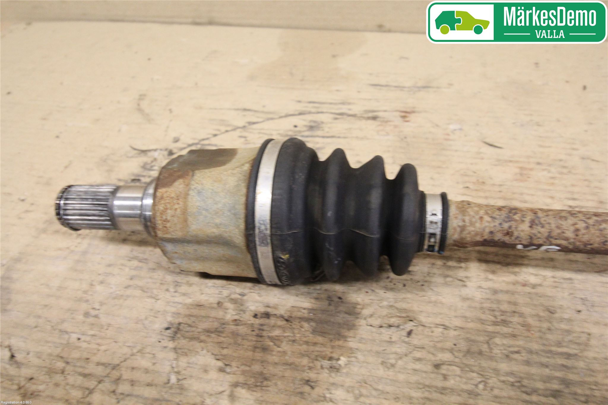 Kia PICANTO 12-17 Drivaksel Foran Kompl Venstre