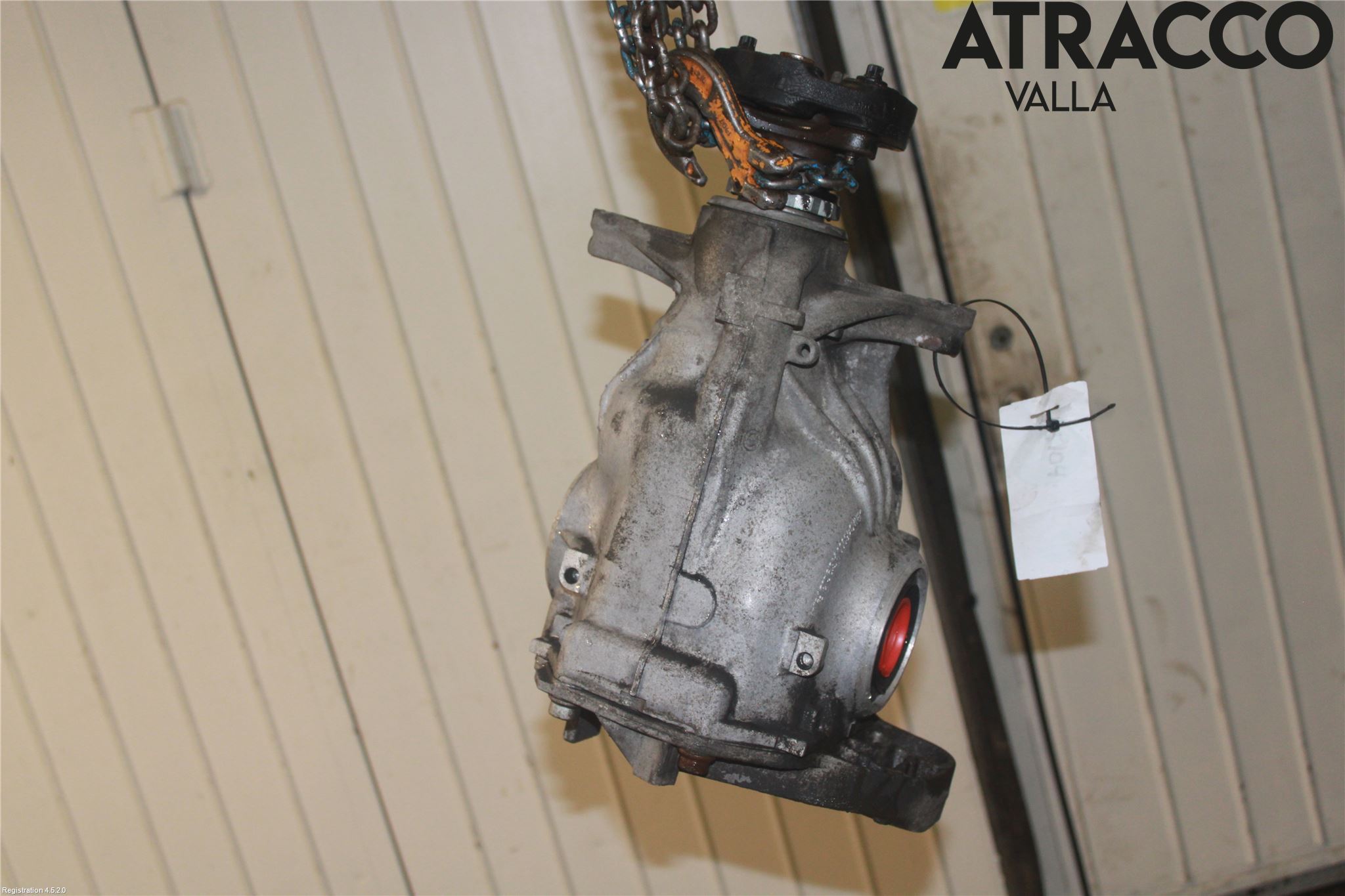 BMW 5 F10/F11/F18 09-17 Bakaksel Kardang Bak -Diff