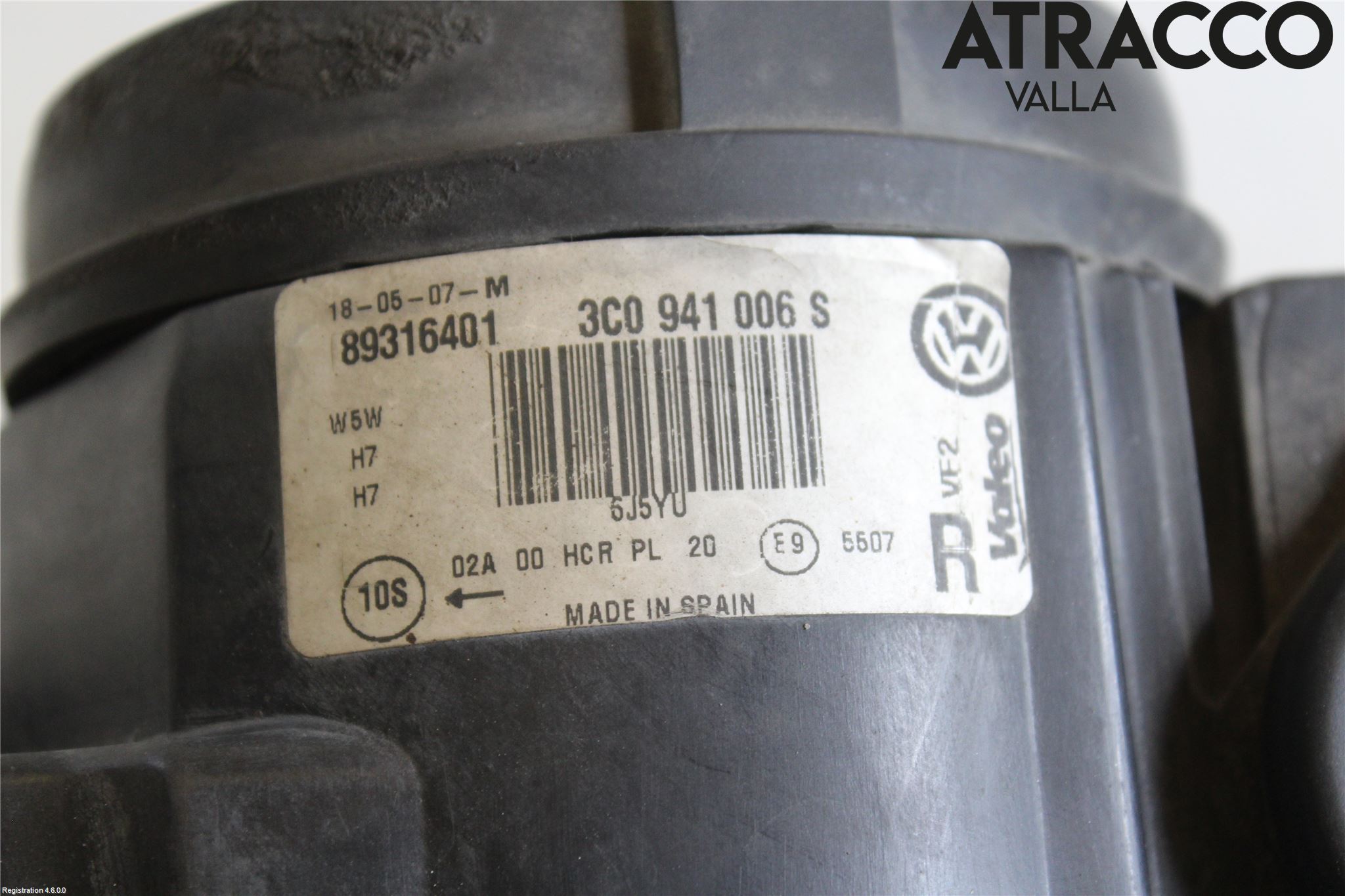 Volkswagen VW PASSAT 05-11 Frontlykt Høyre