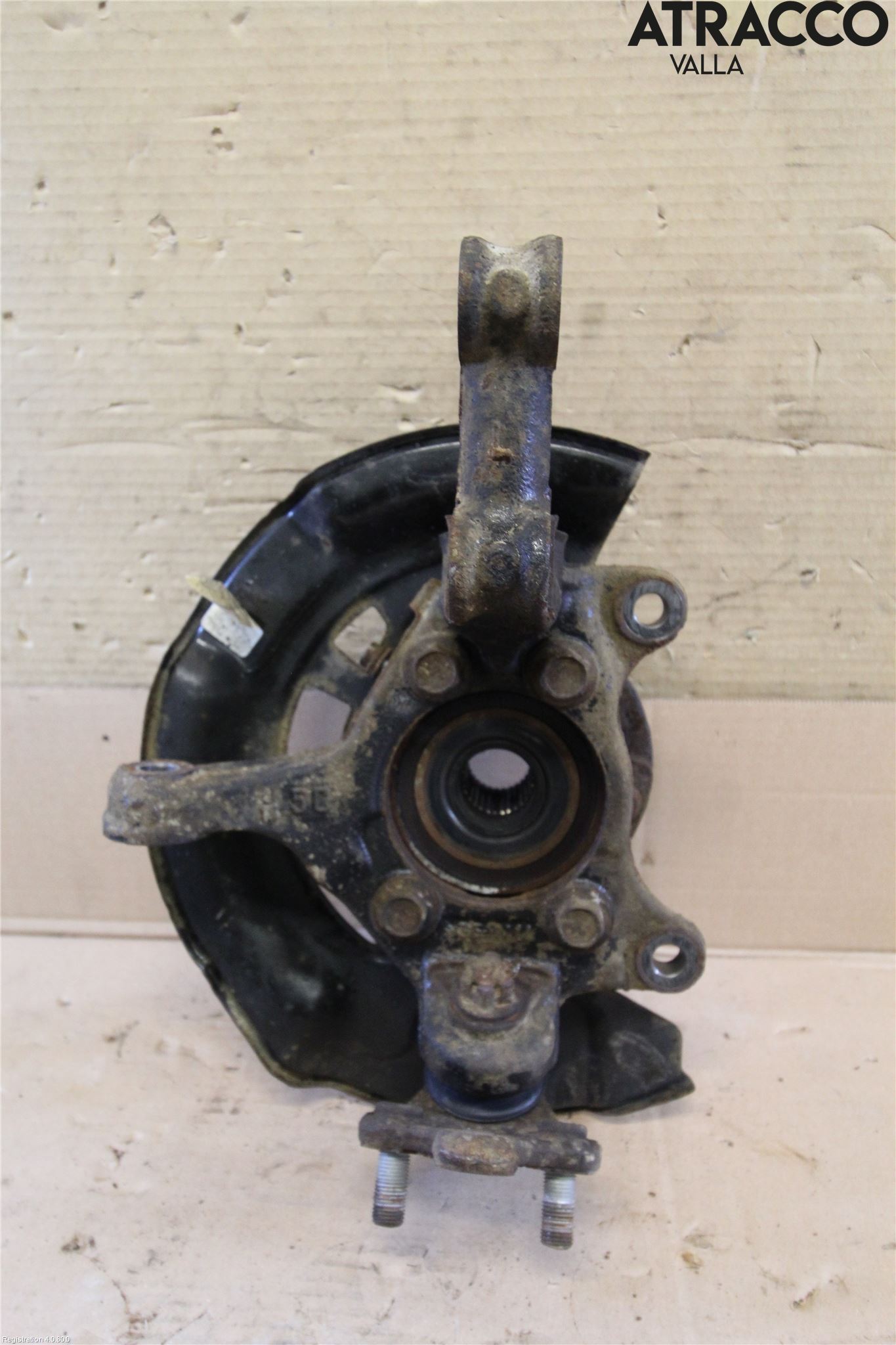 Toyota AVENSIS 09-15 Spindel Vf