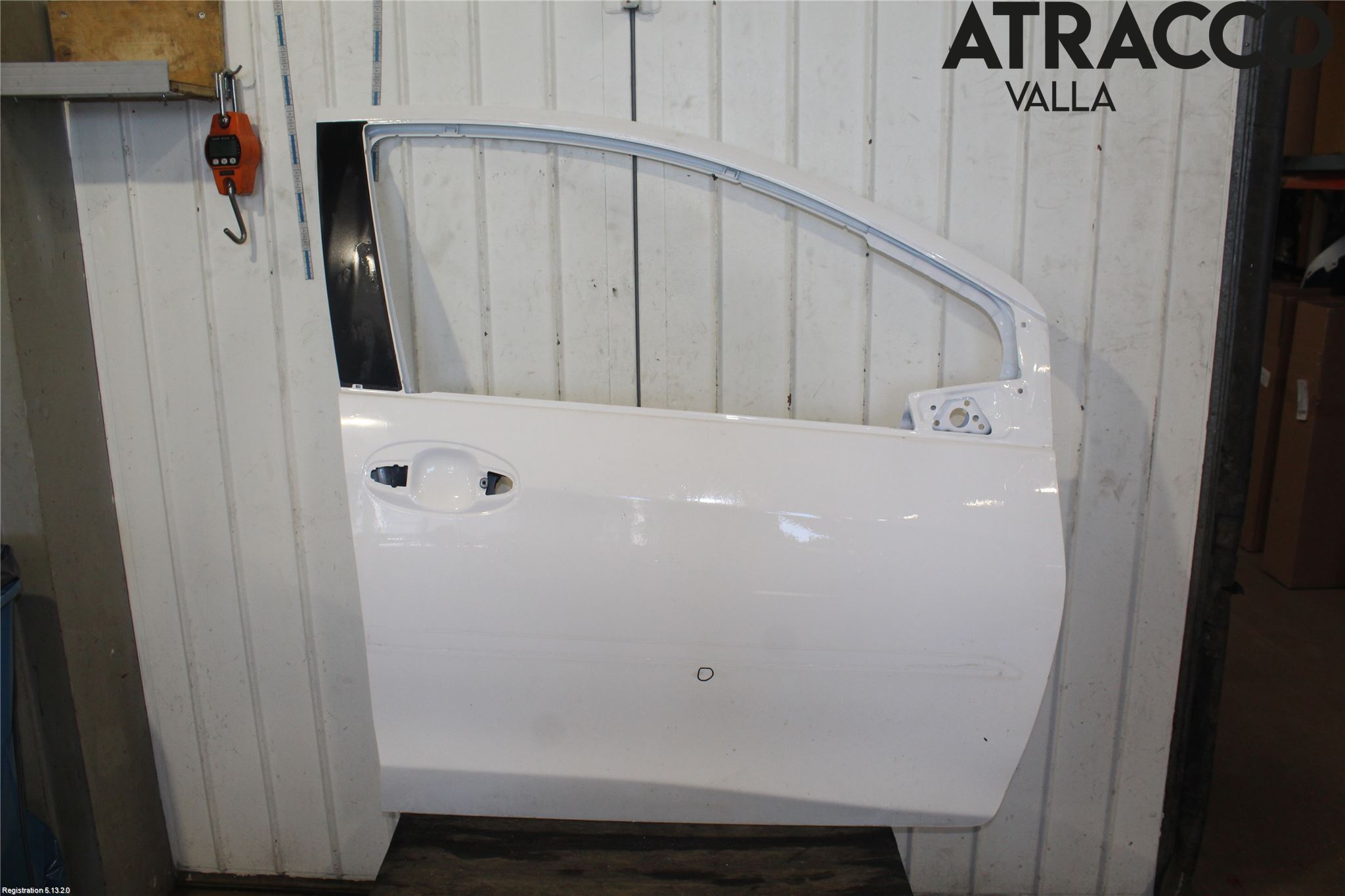 Toyota YARIS XP130 15-20 Dør 4D Foran Høyre