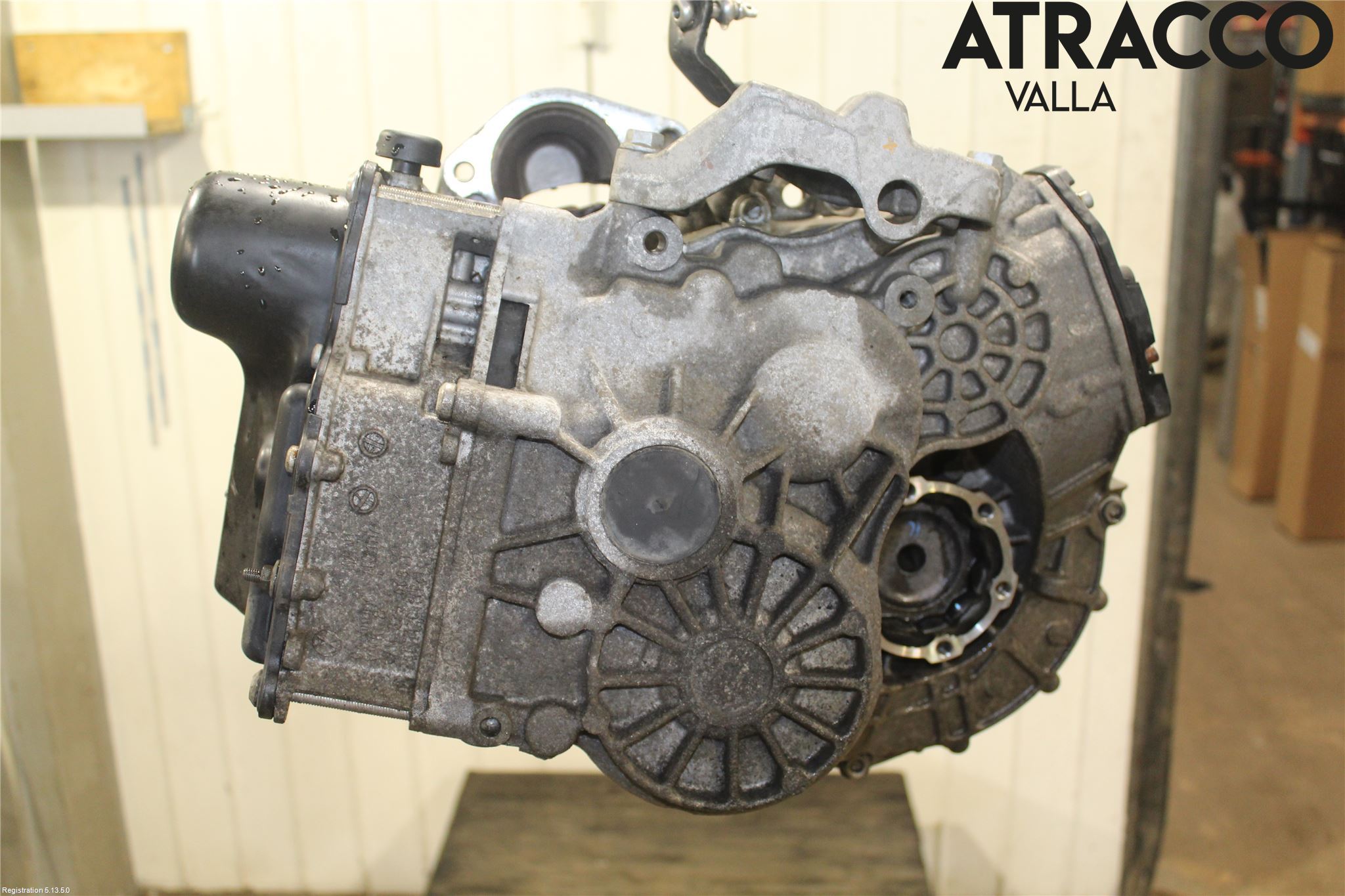 Volkswagen VW TOURAN 16- Gearkasse Automat