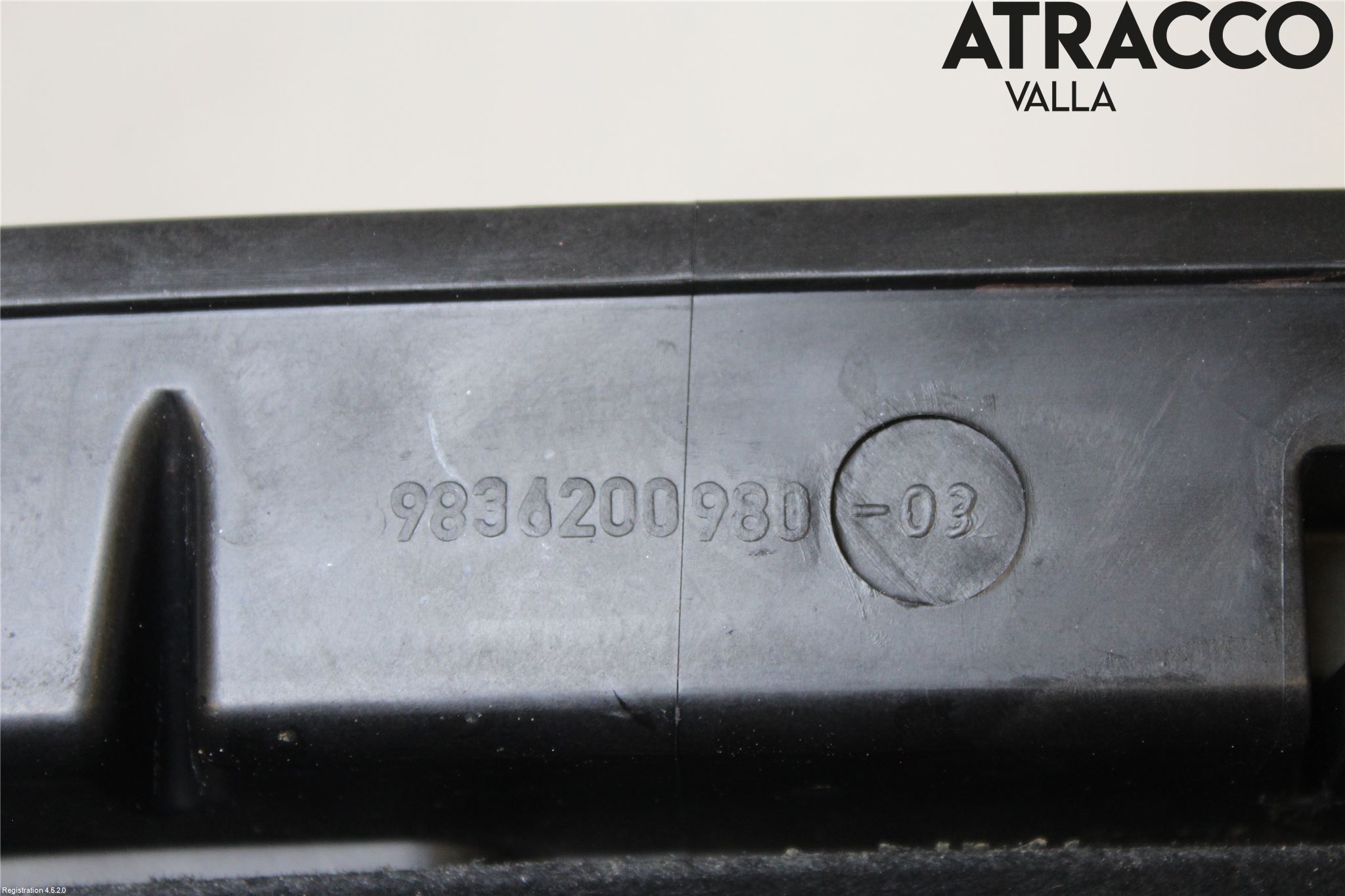 Peugeot 5008 17-24 Visker Deksel-Grill-Under Frr