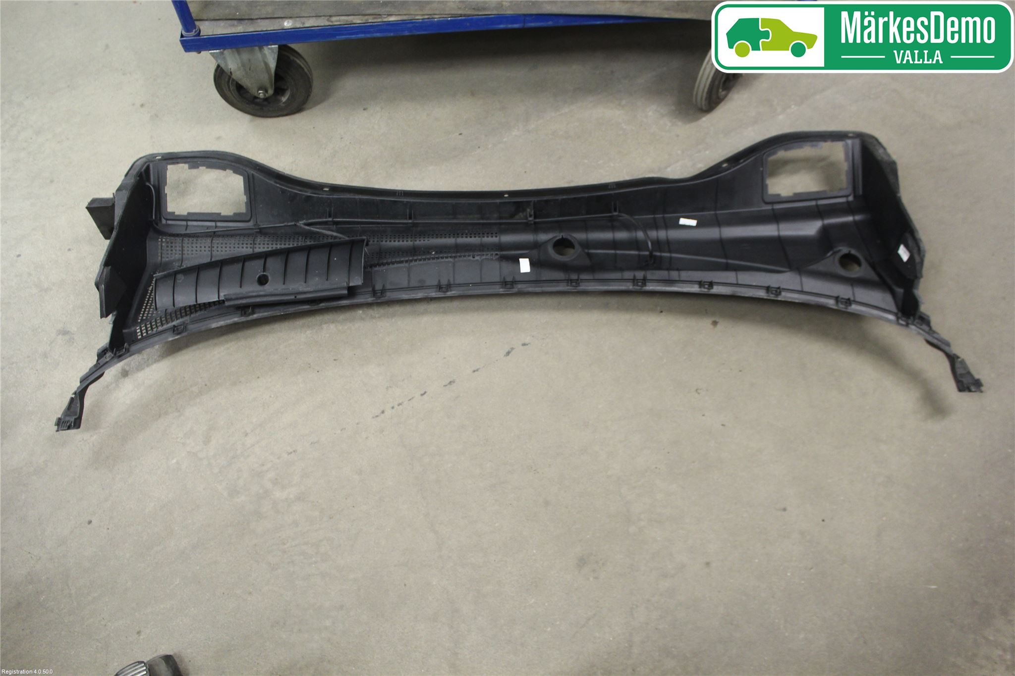 Kia SORENTO 10-14 Visker Deksel-Grill-Under Frr