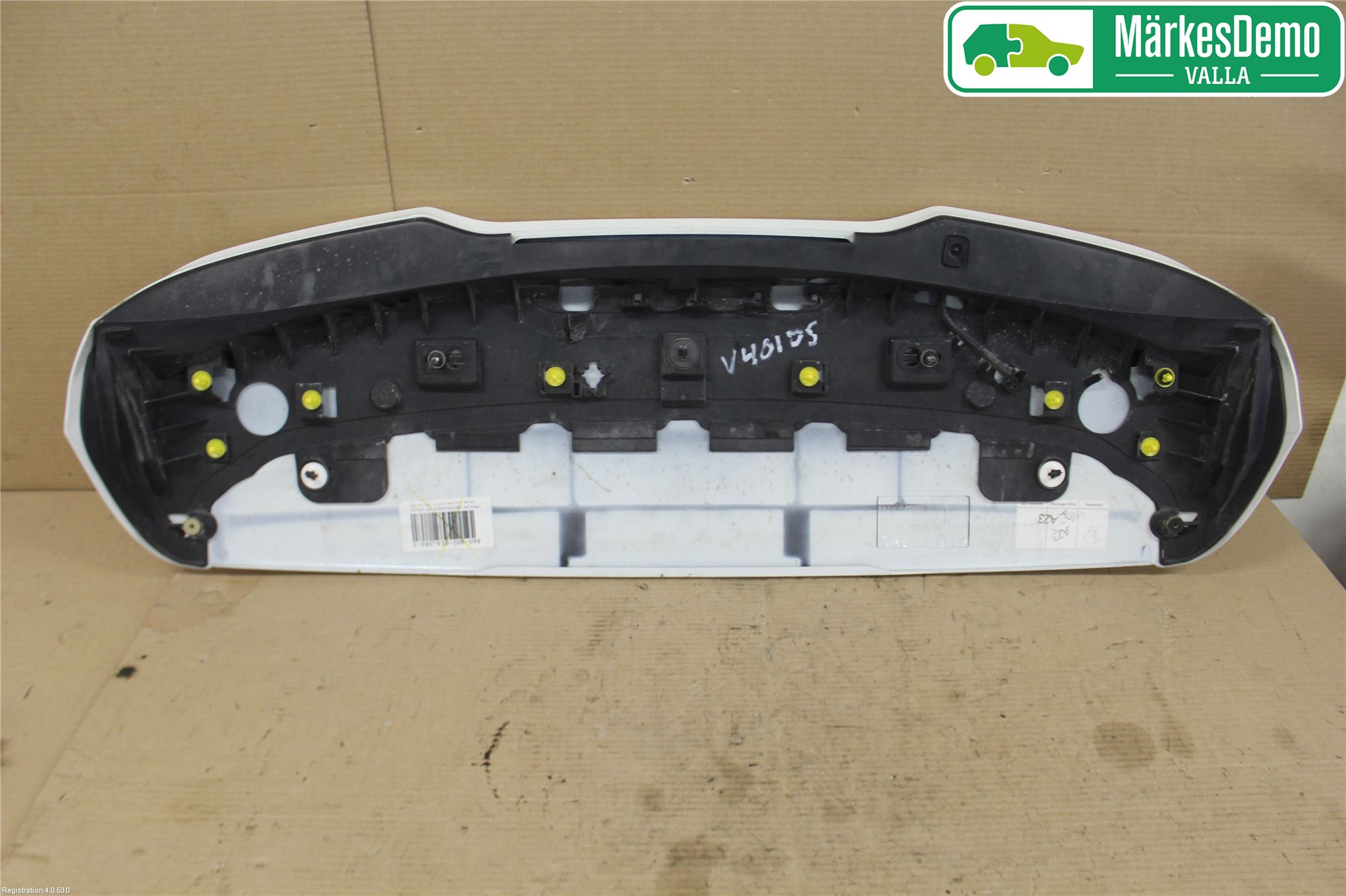 Volvo V40 CROSS COUNTRY 13-19 Spoiler Bakluke