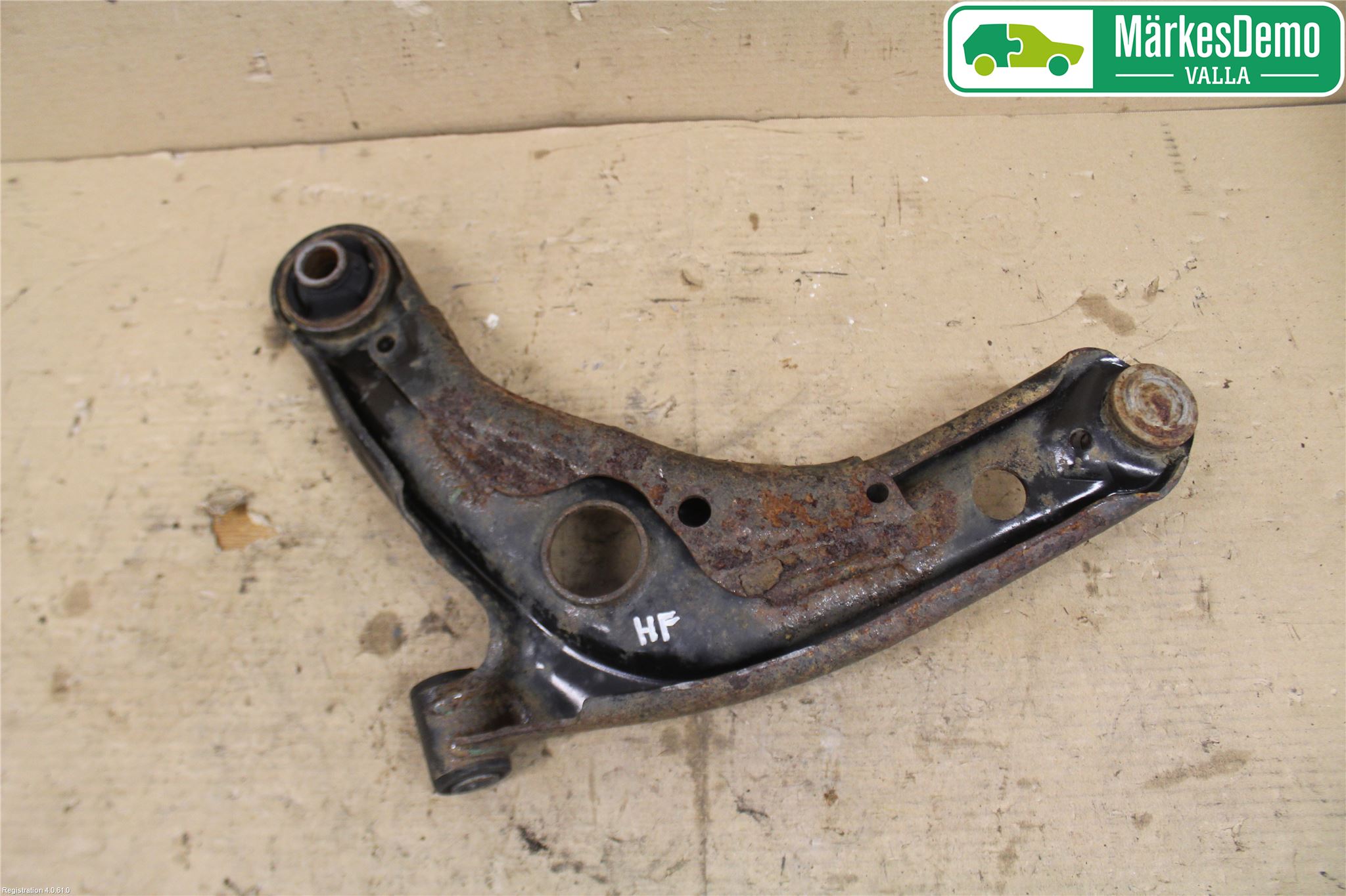 Toyota YARIS XP130 12-14 Bærearm Foran Høyre Nedre
