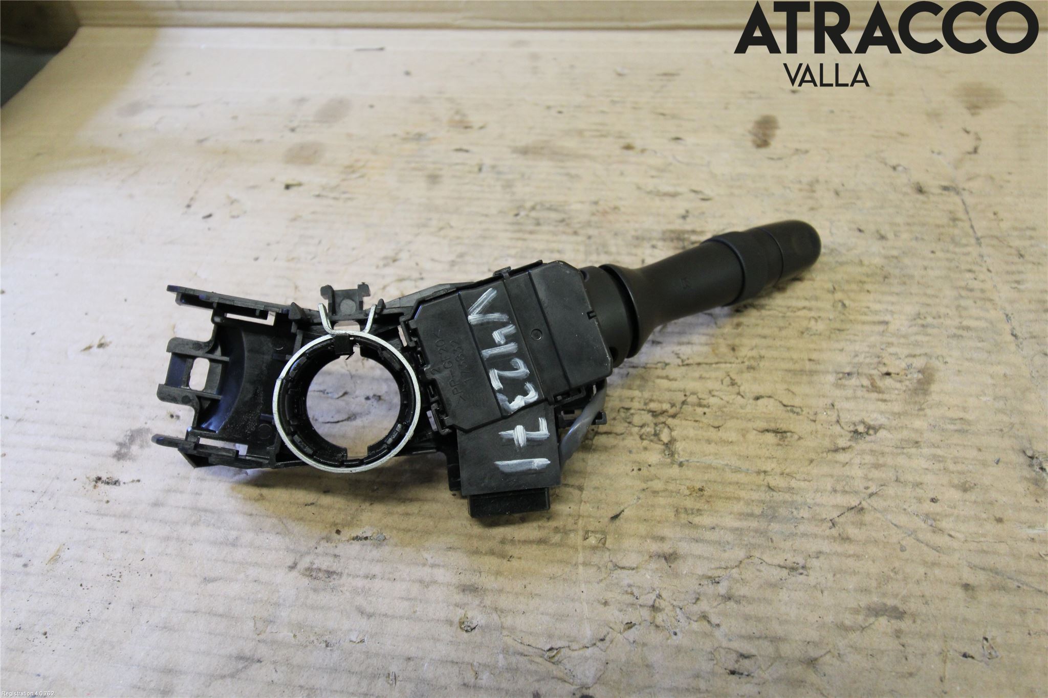 Lexus IS 220d/250/350 06-13 Bryter Ratt Blinklys - Lys