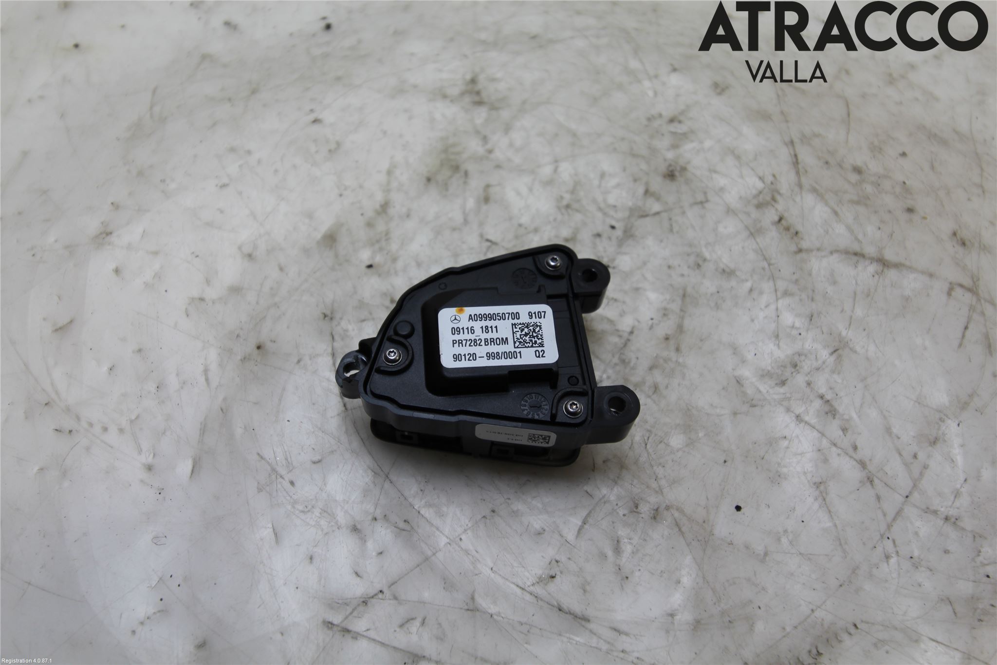 Mercedes-Benz MB CLA-KLASS (C117/X117) 13-19 Bryter Ratt Radio-Stereo