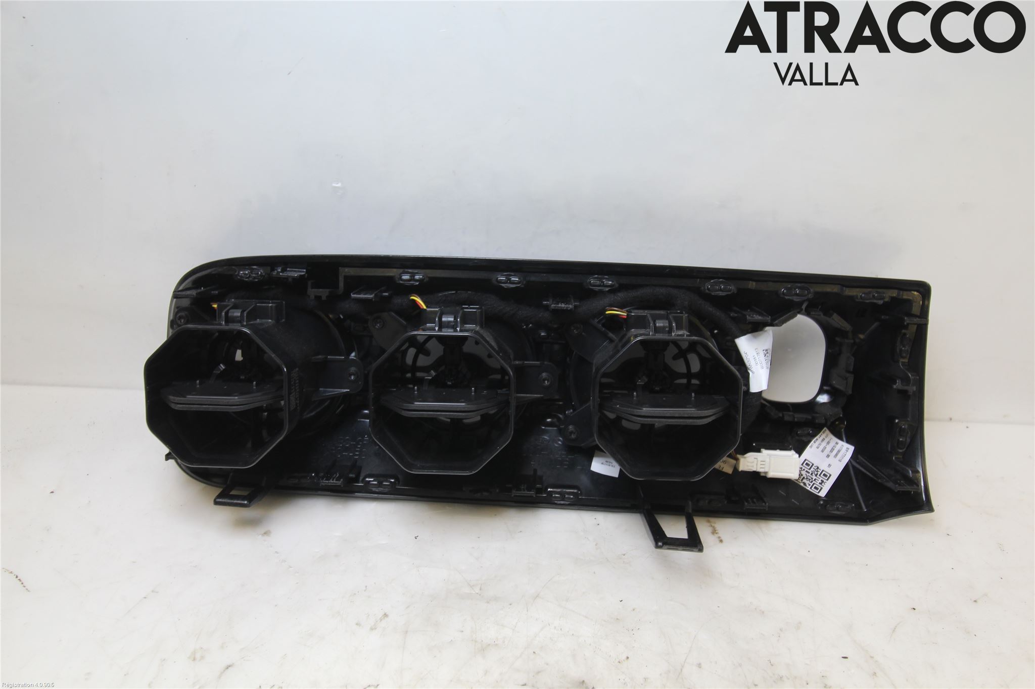 Mercedes-Benz MB CLA-KLASS (C118/X118) 19- Dashbord Kanal - Dyse