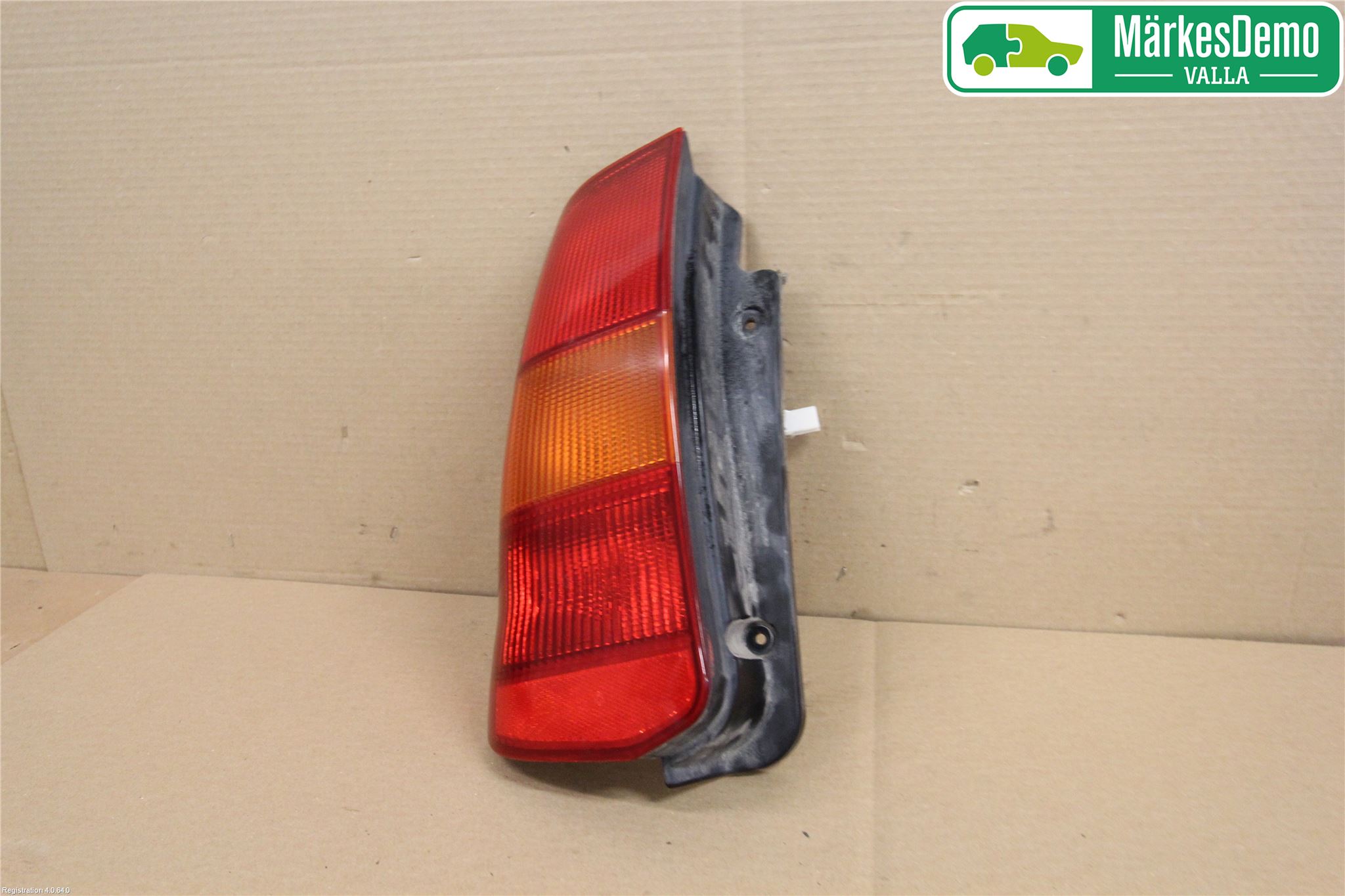 Mitsubishi SPACE STAR 98-05 Baklykt Venstre