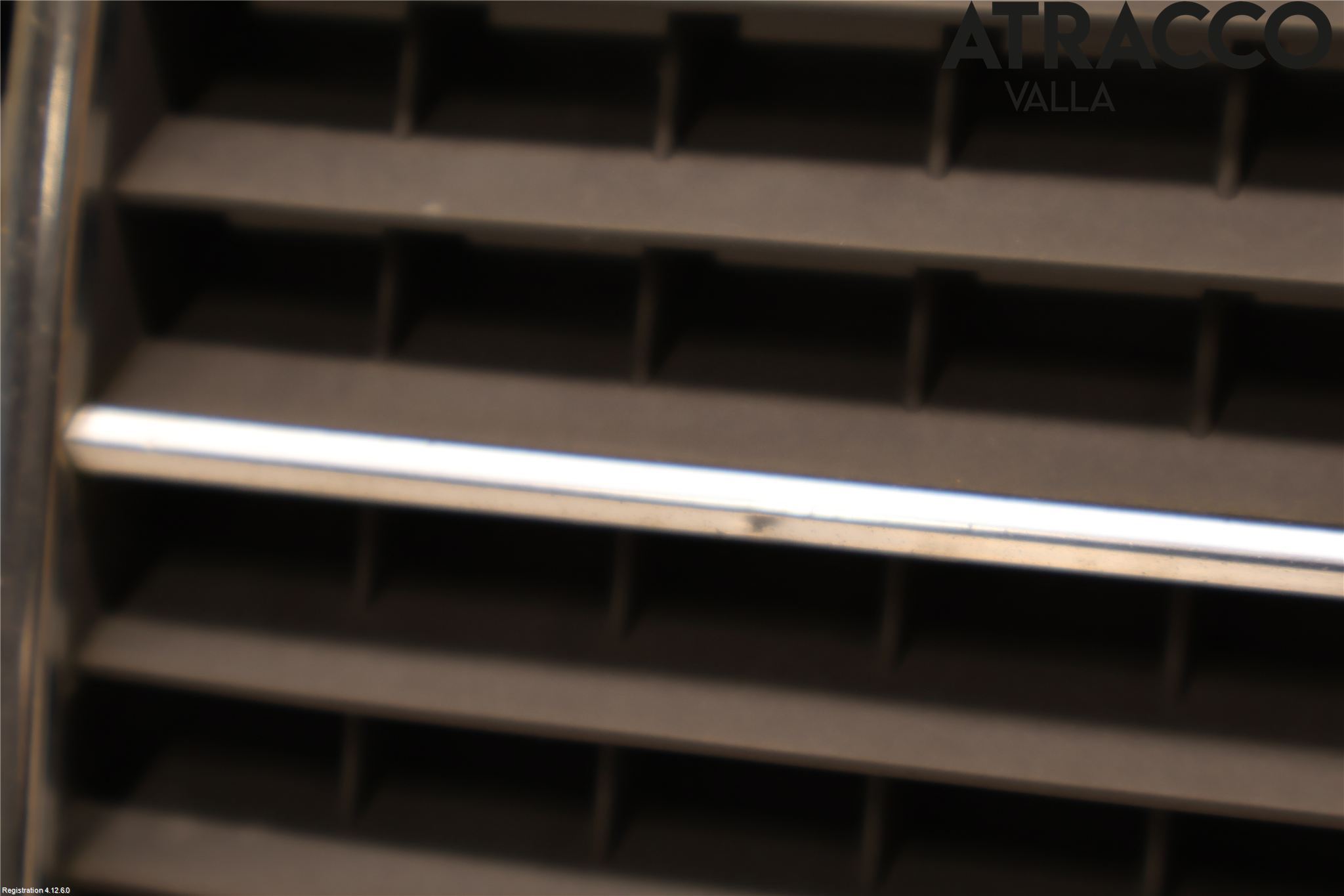Mercedes-Benz MB 200-500  (W124) 86-96 Grill Komplett