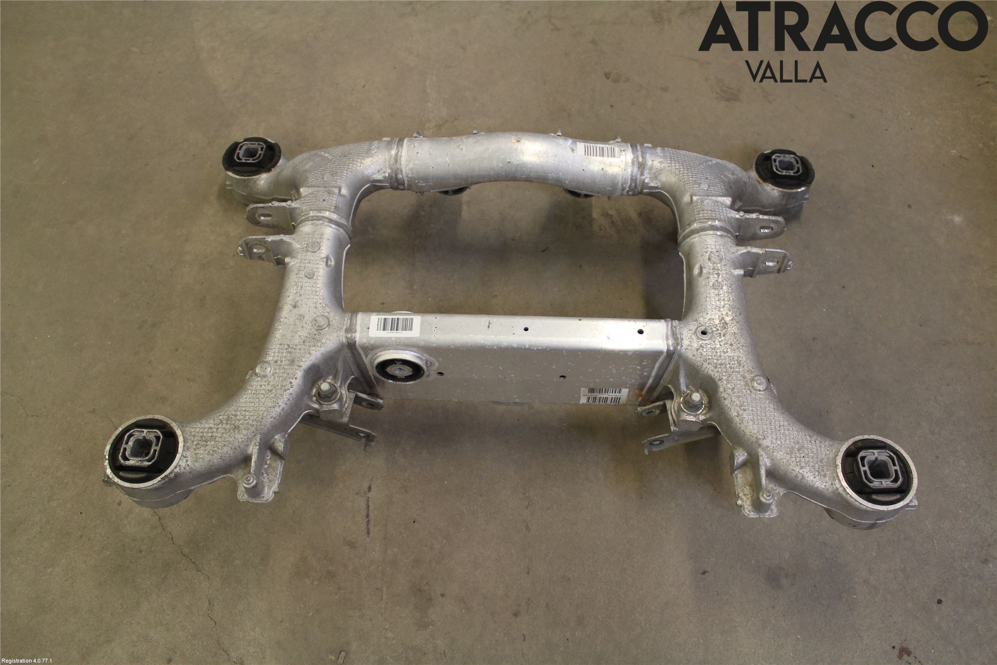 BMW 5 F10/F11/F18 09-17 Bakaksel Feste Travers-Ramme