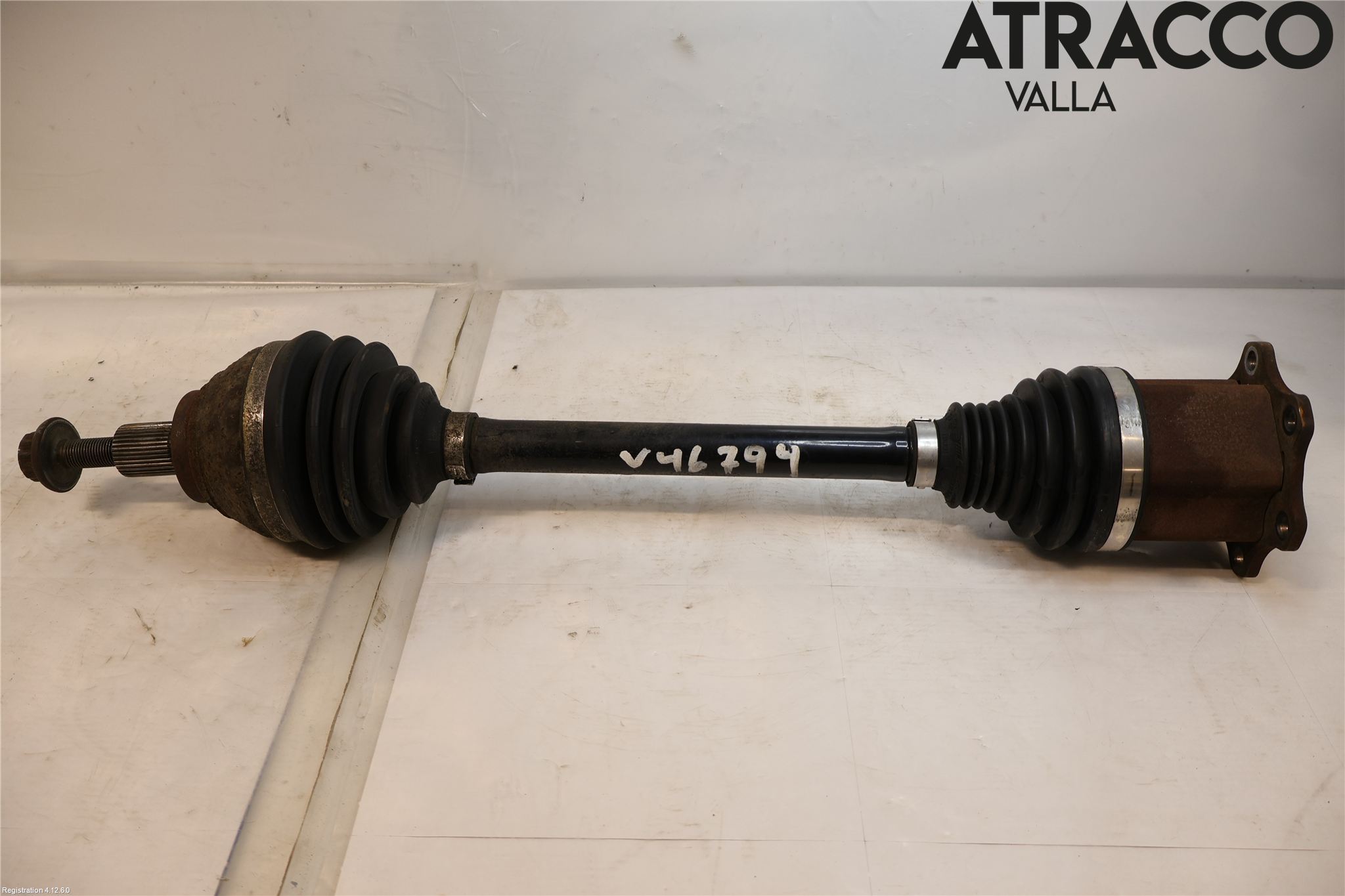 Volkswagen VW PASSAT 11-14 Drivaksel Foran Kompl Høyre