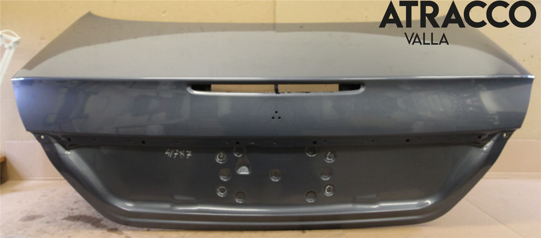 Mercedes-Benz MB E-KLASS (W211) 02-09 Bakluke Koffertlokk