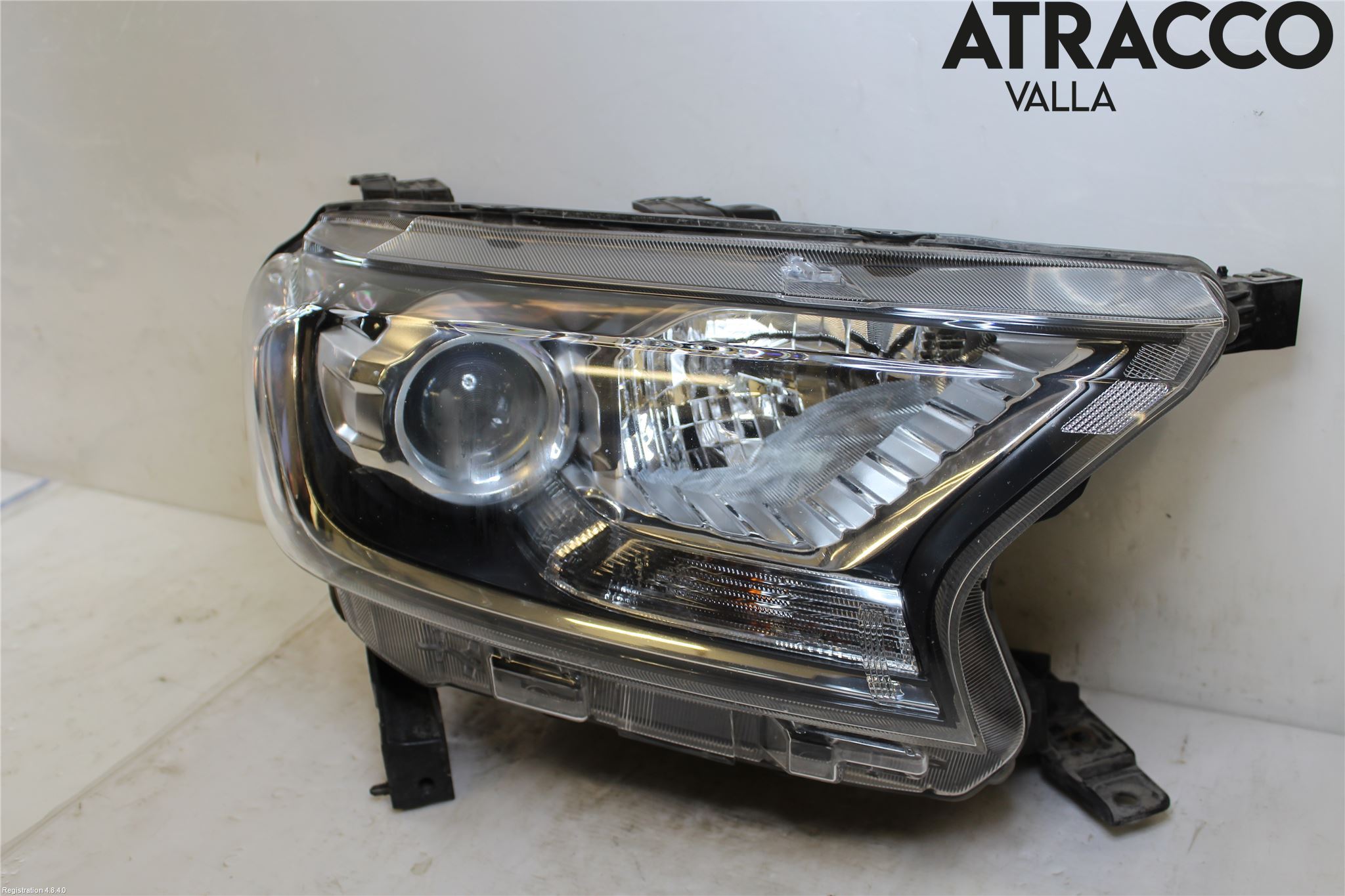 Ford RANGER EU 12-23 Frontlykt Høyre