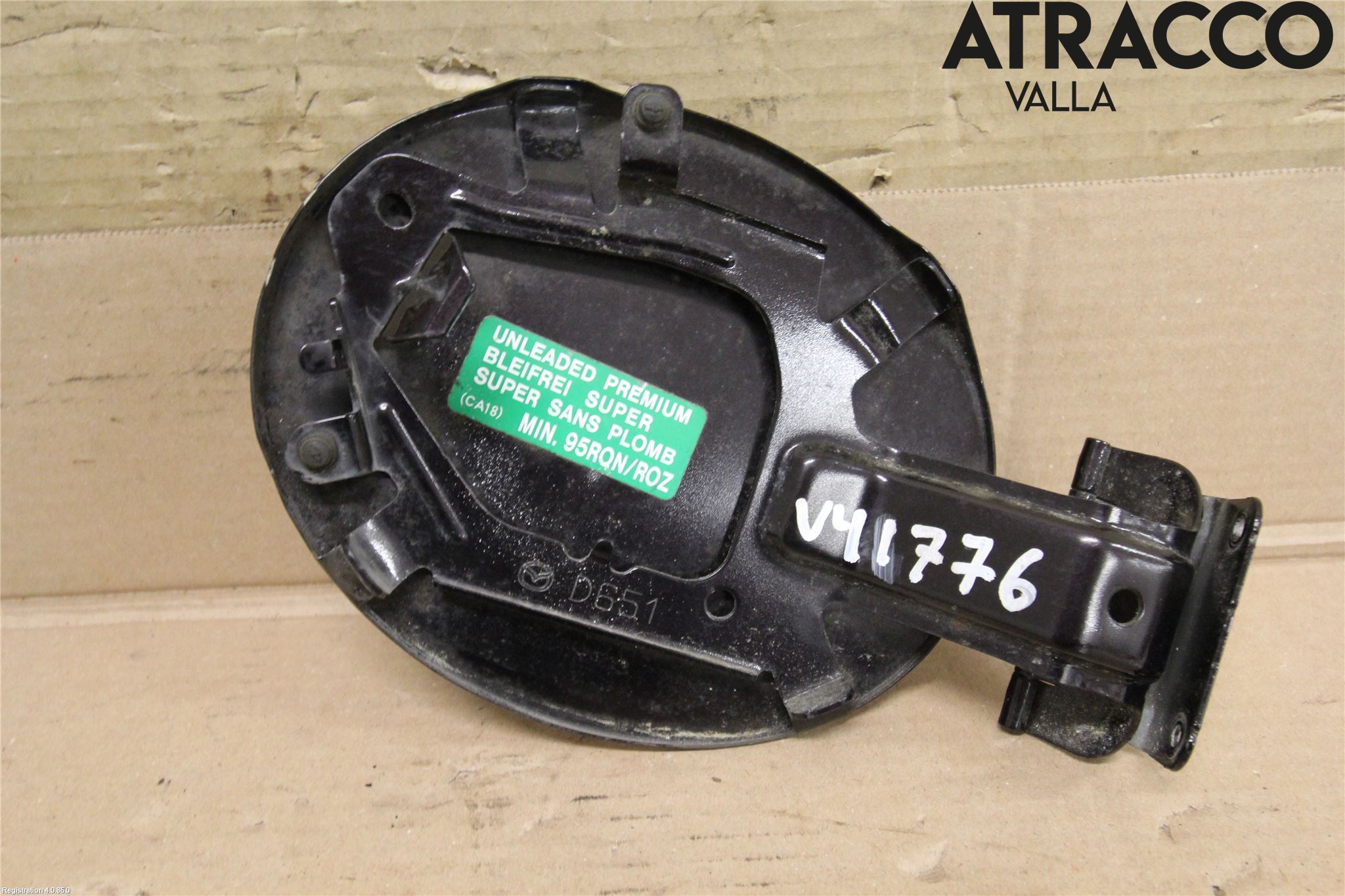 Mazda 2 (DE) 08-15 Drivstoff Tankluke