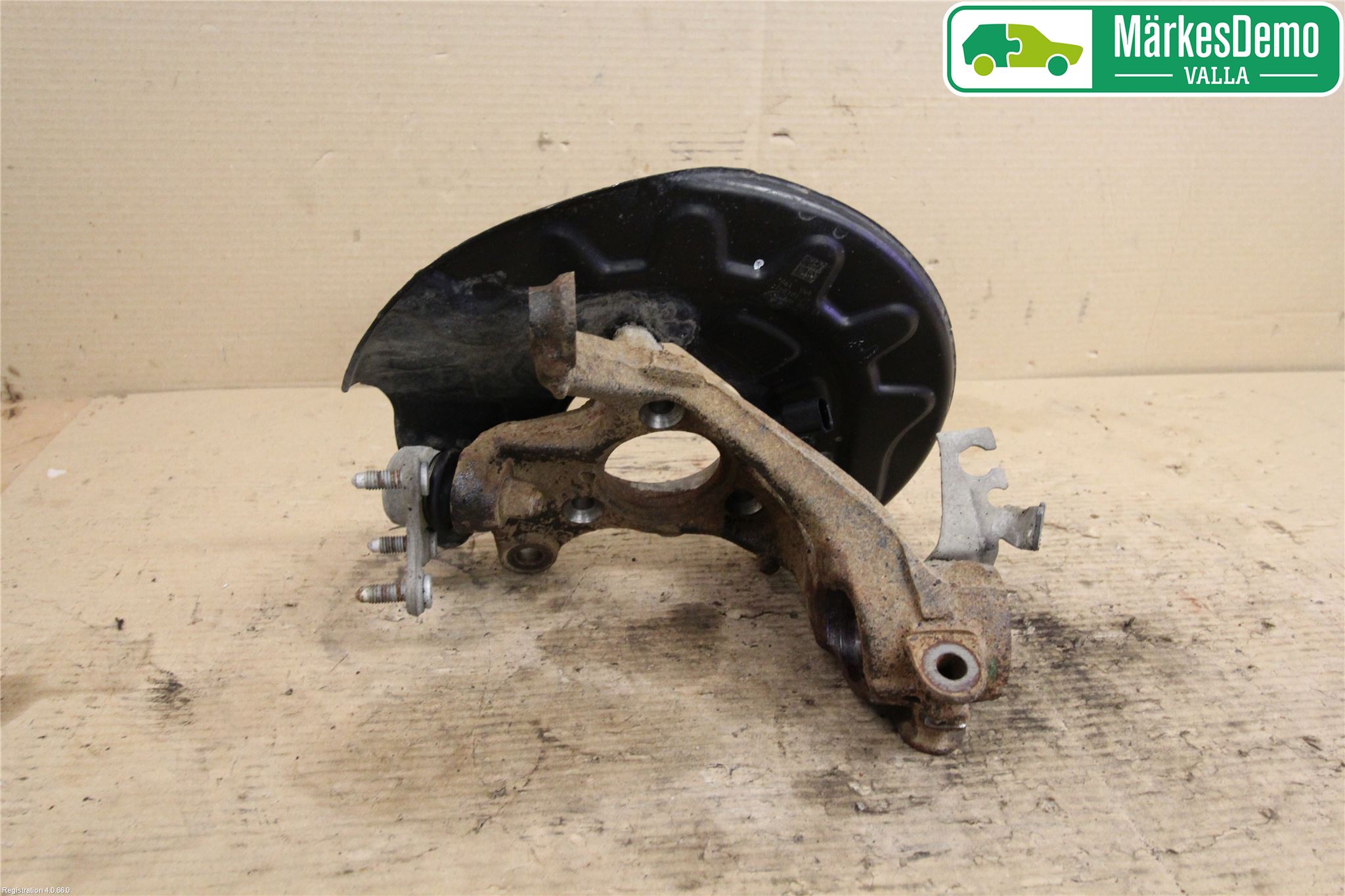 Skoda SUPERB 09-15 Spindel Vf