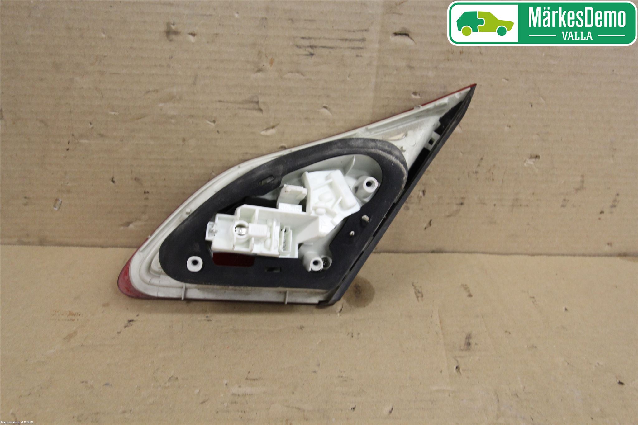 Opel ASTRA J 10-15 Baklykt Venstre  På Luke(Indre