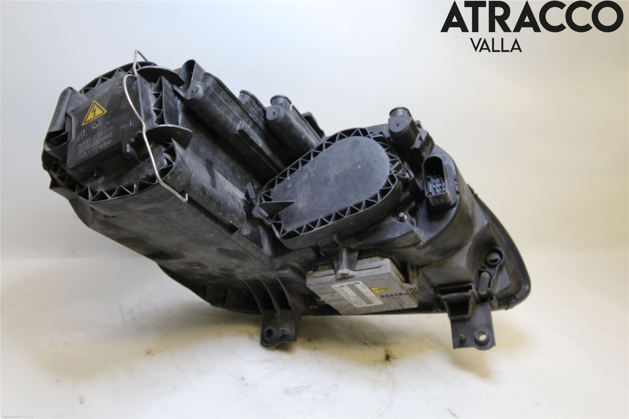Volkswagen VW TOURAN 03-10 Frontlykt Venstre