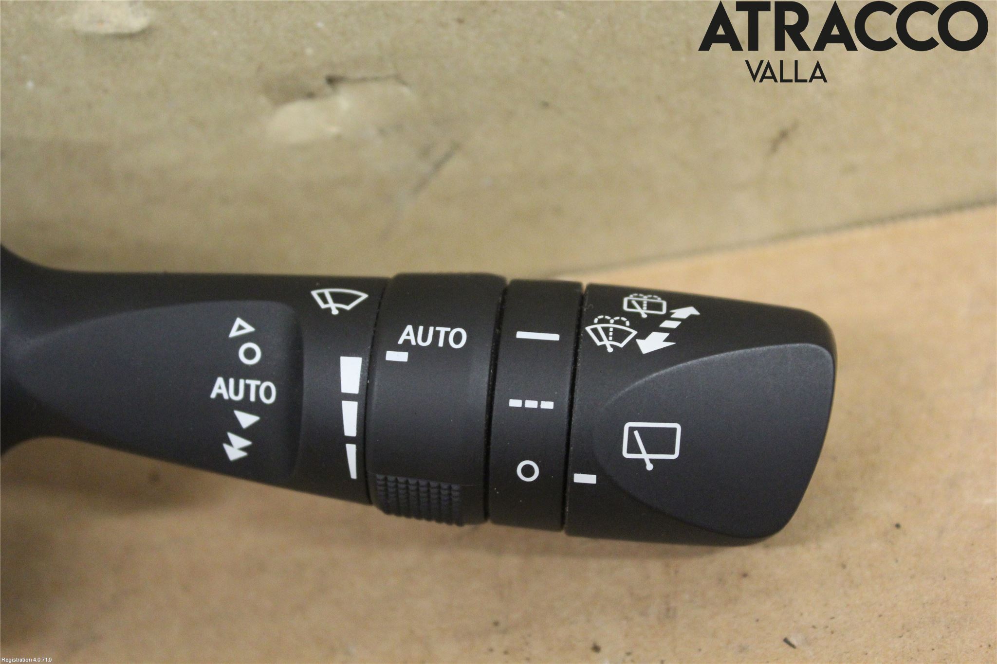 Toyota AURIS 13-19 Bryter Ratt Visker - Spyler