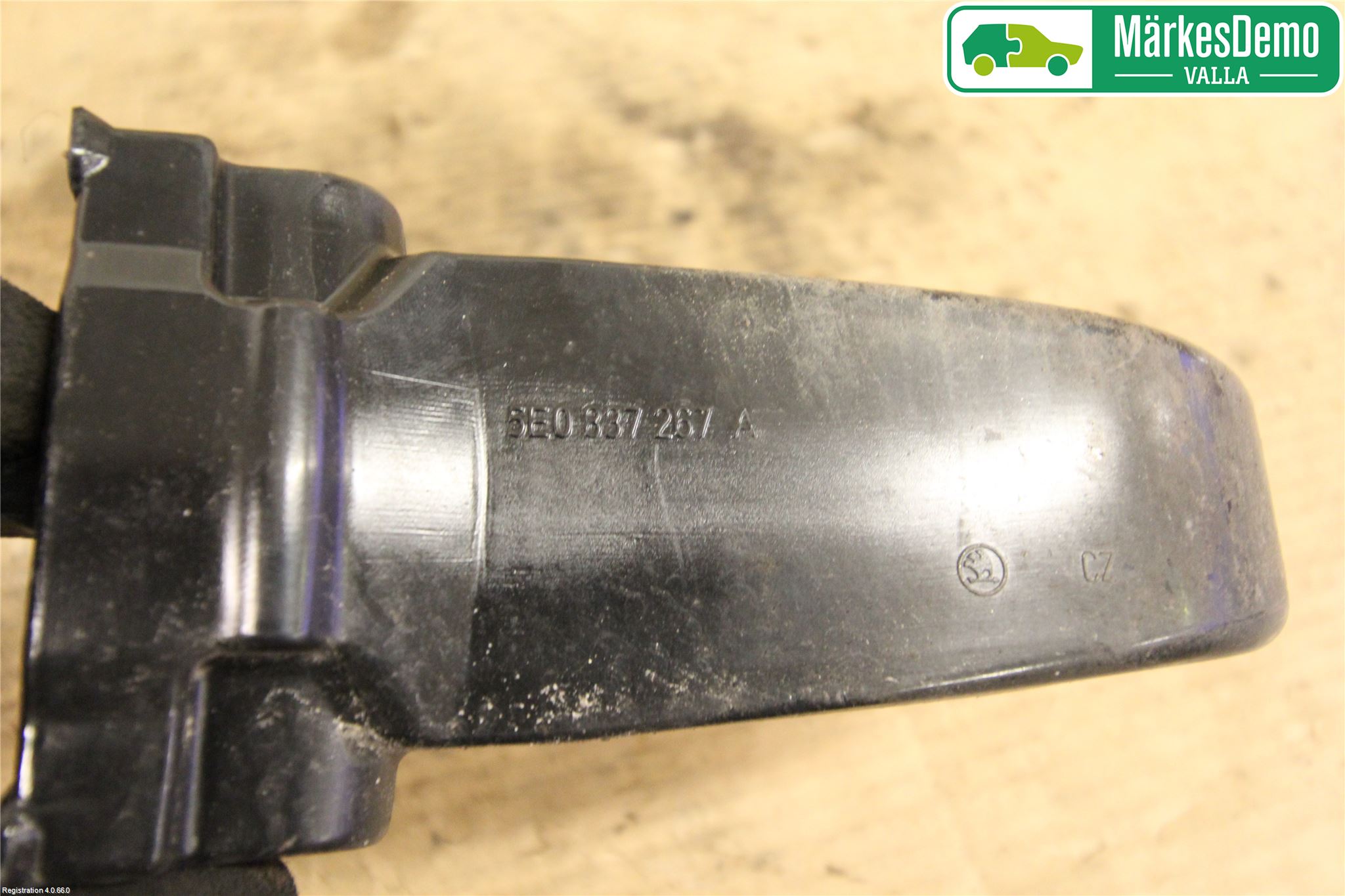 Skoda SUPERB 09-15 Dørstopper