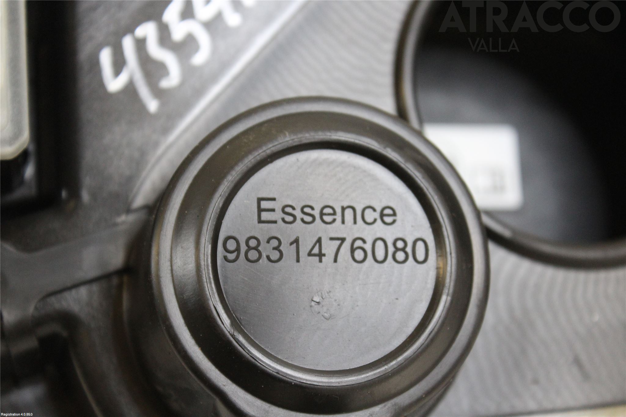 Peugeot 2008/E-2008 20- Drivstoff Tankluke