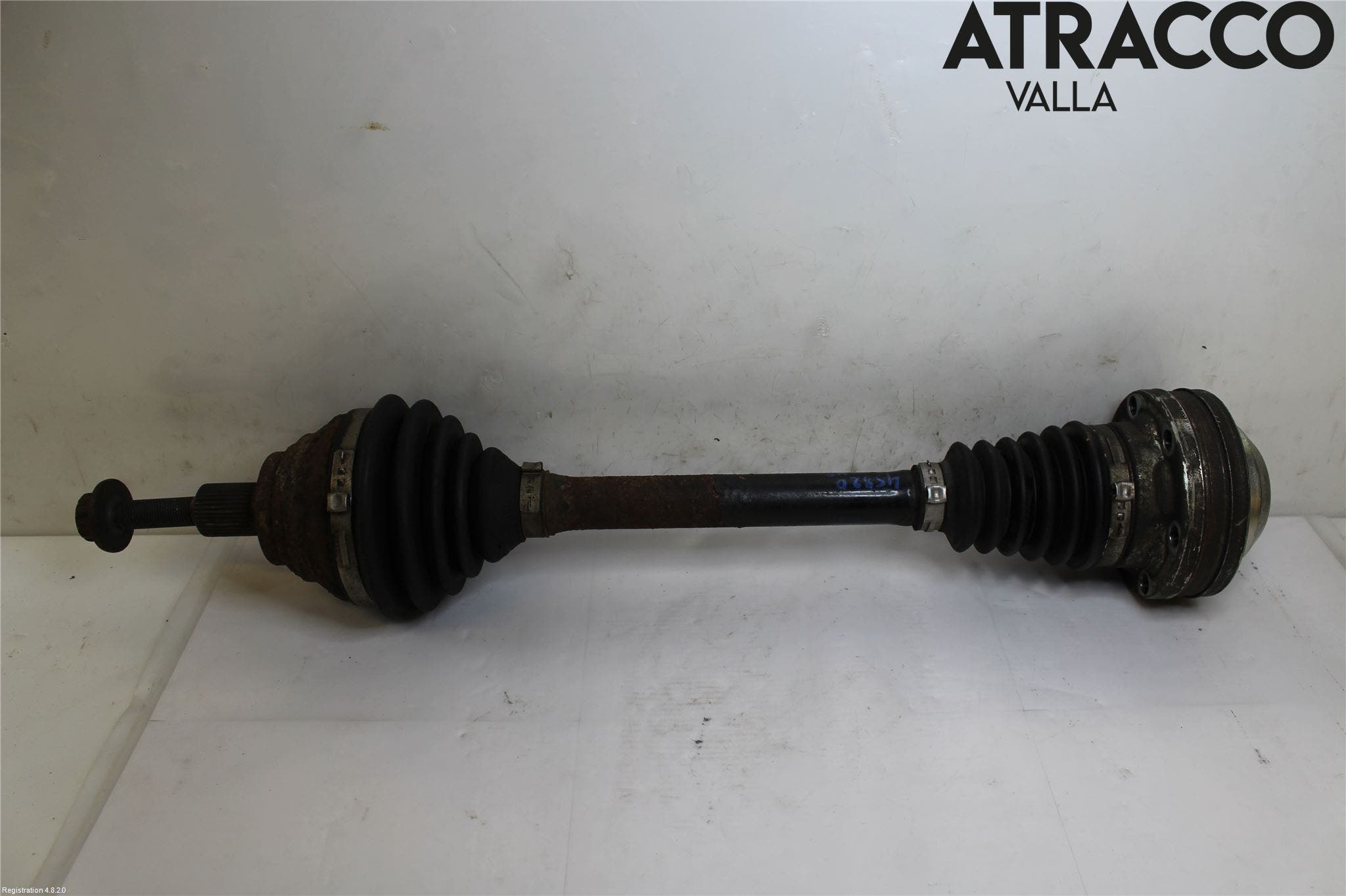 Volkswagen VW PASSAT 05-11 Drivaksel Foran Kompl Venstre