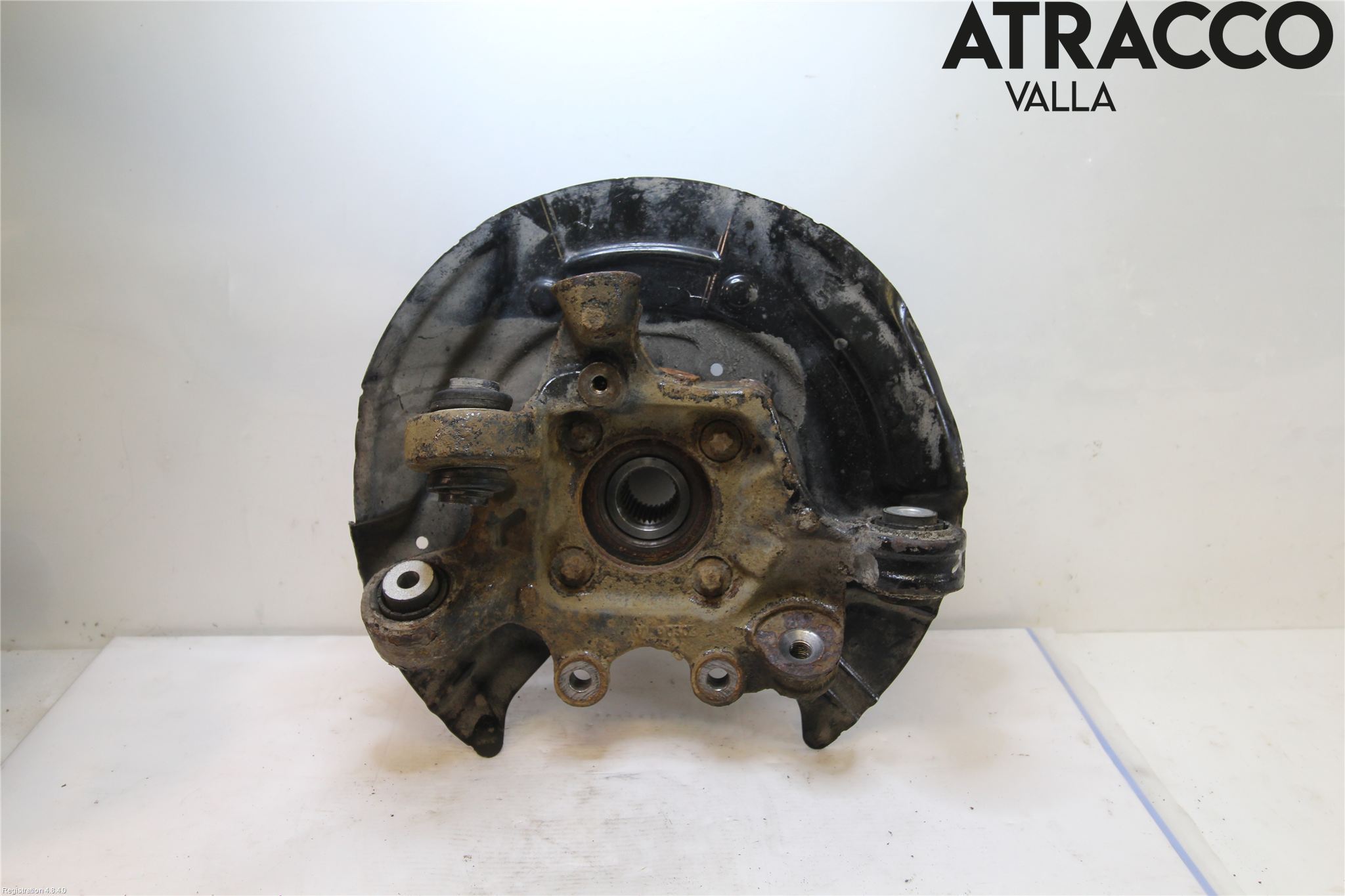 BMW X4 F26 14-18 Spindel Vb