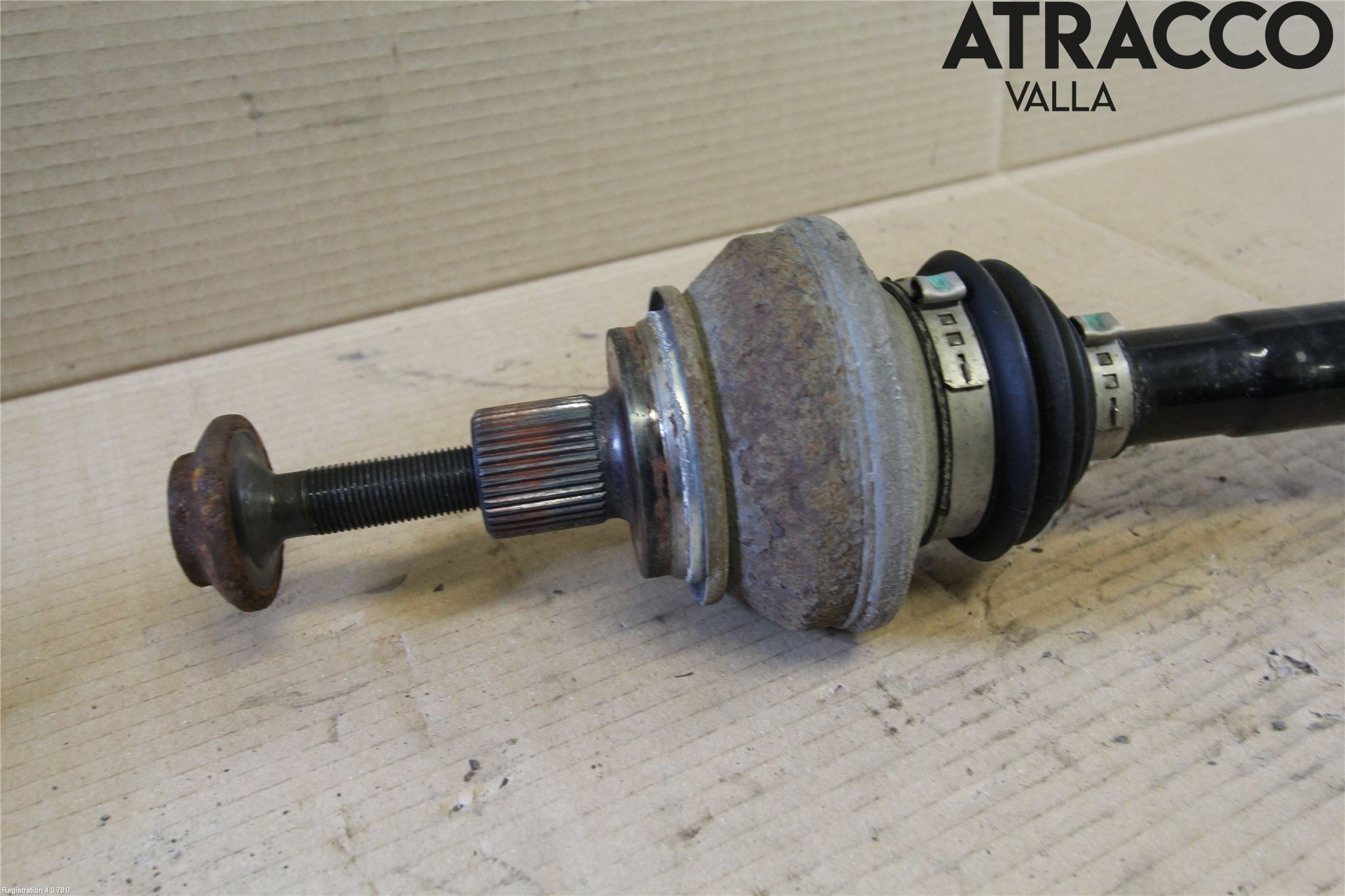 Audi A4/S4 B9 16-19 Drivaksel Bak Kompl  V = H