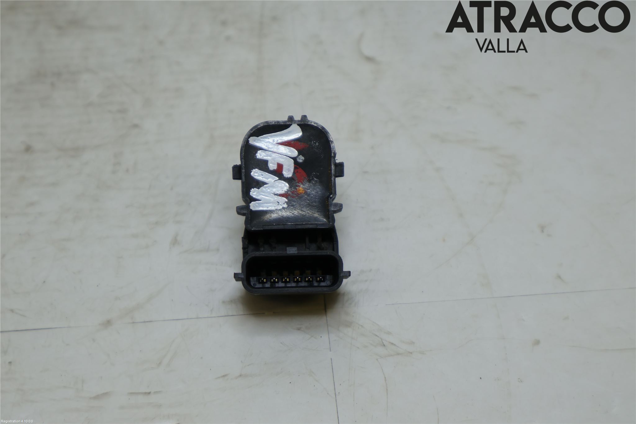 Kia SPORTAGE (QL) 16-21 Sensor Parkering Front