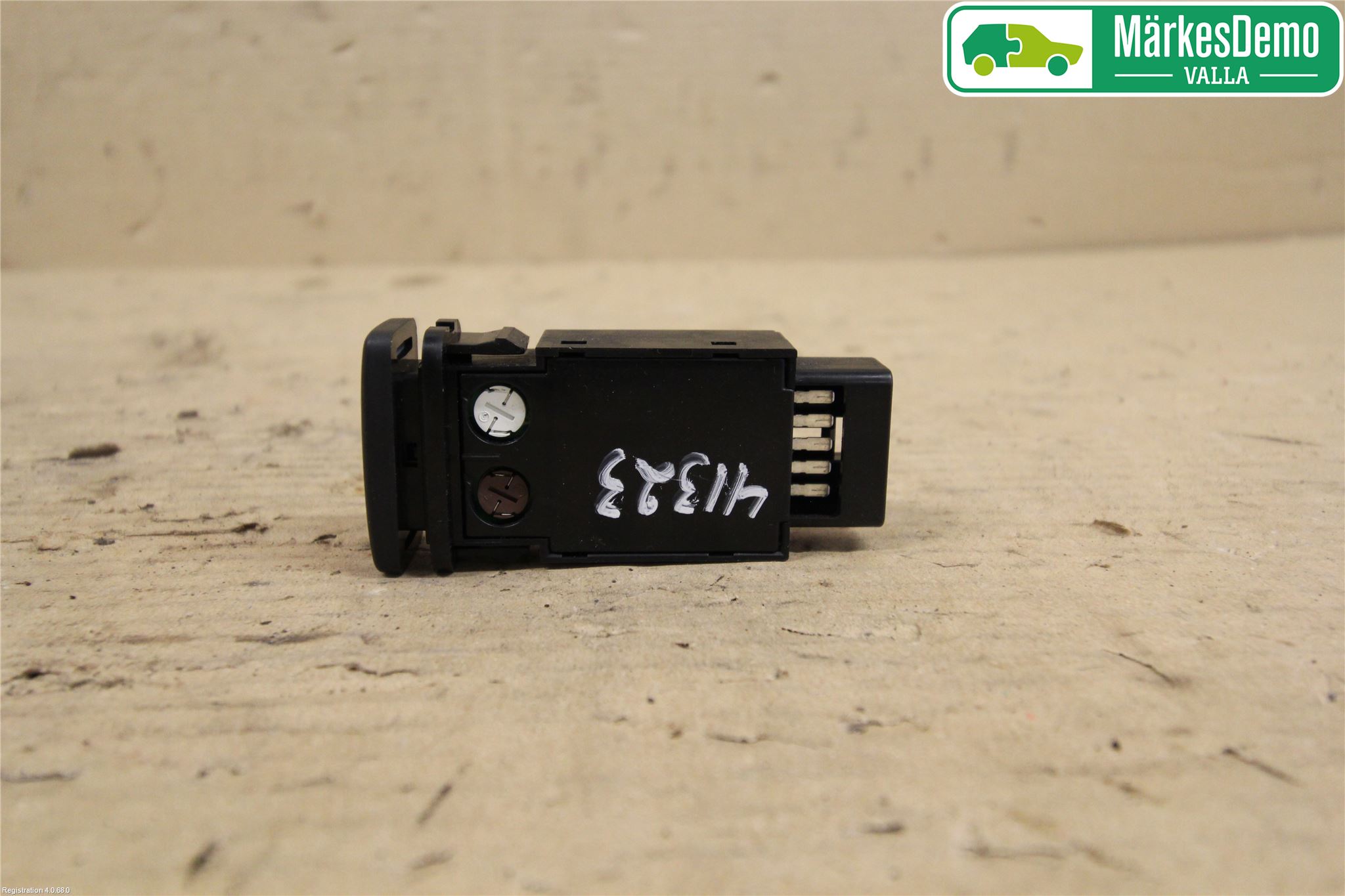 Lexus IS 220d/250/350 06-13 Bryter Varme Rute