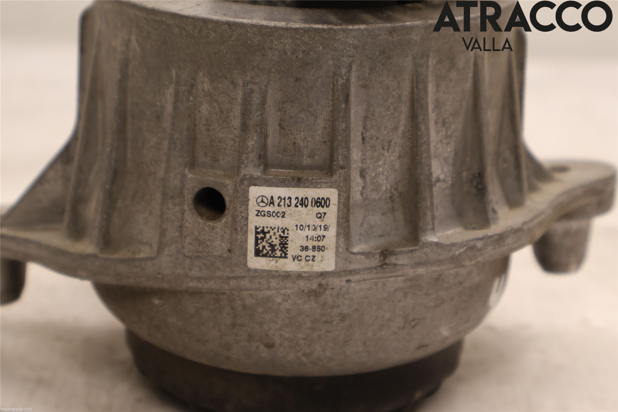 Mercedes-Benz MB E-KLASS (W213) 16-23 Motor Feste Gummi