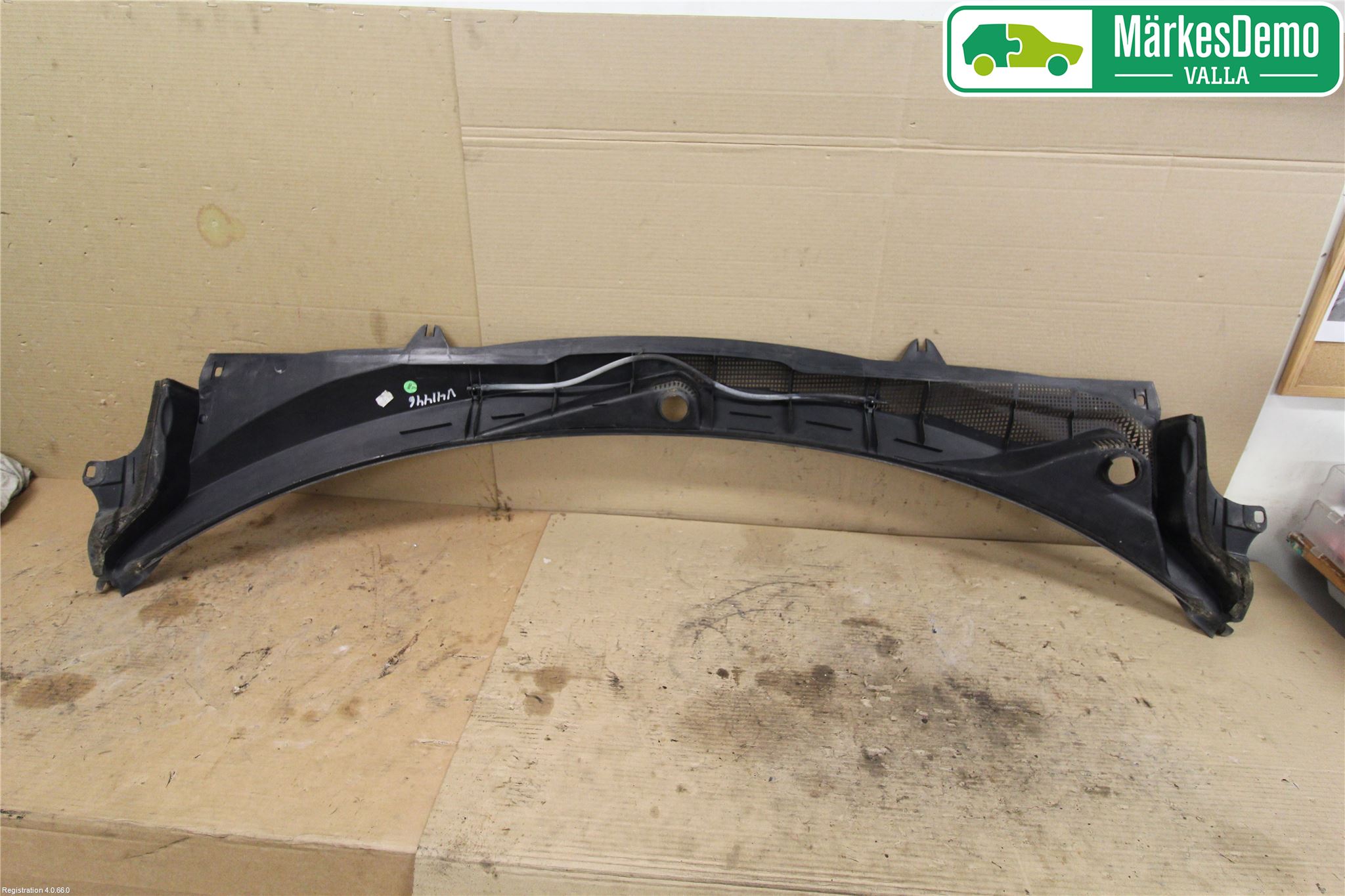 Saab 9-5 10-12 Visker Deksel-Grill-Under Frr