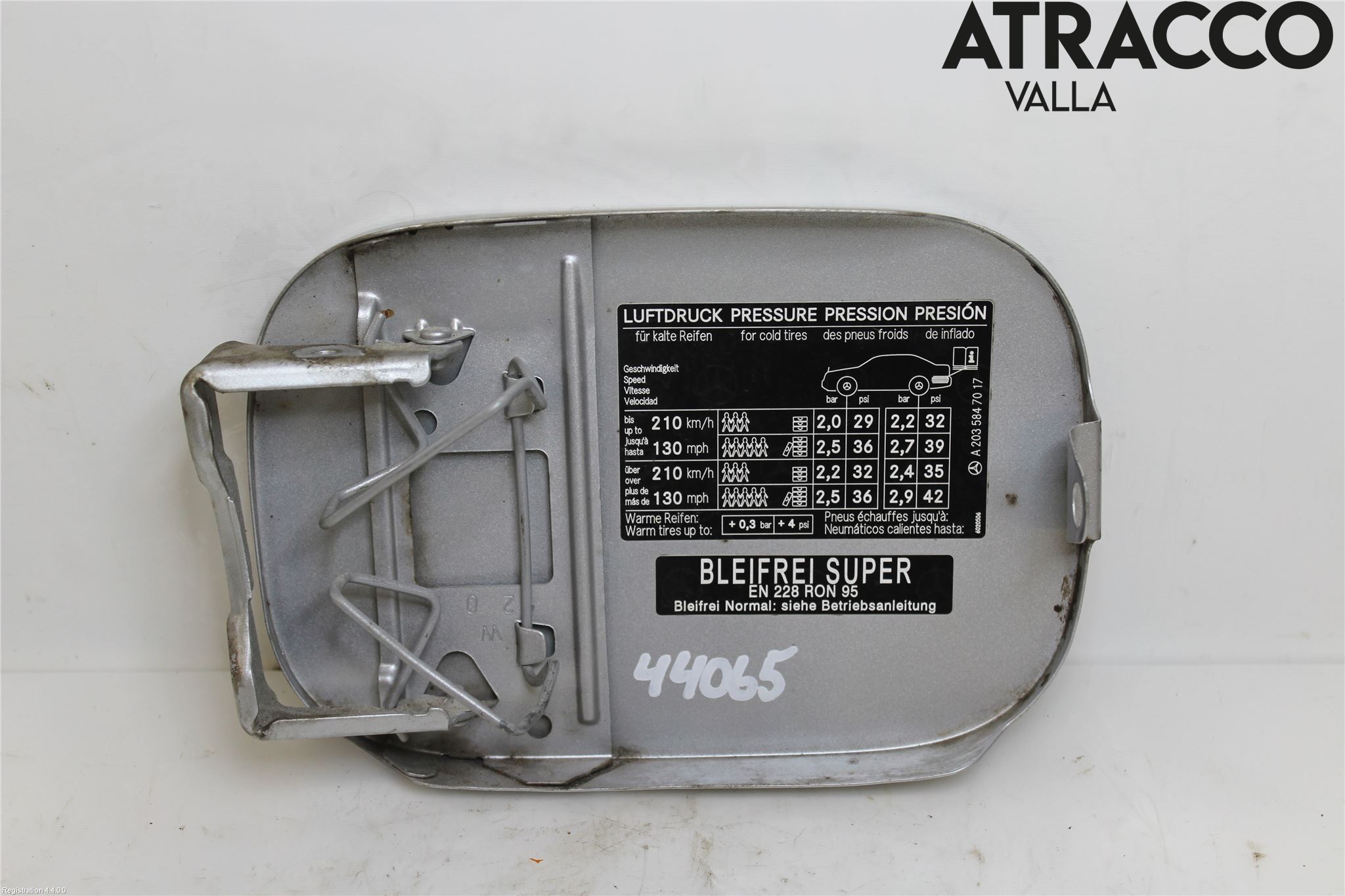 Mercedes-Benz MB C (203) 00-07 Drivstoff Tankluke