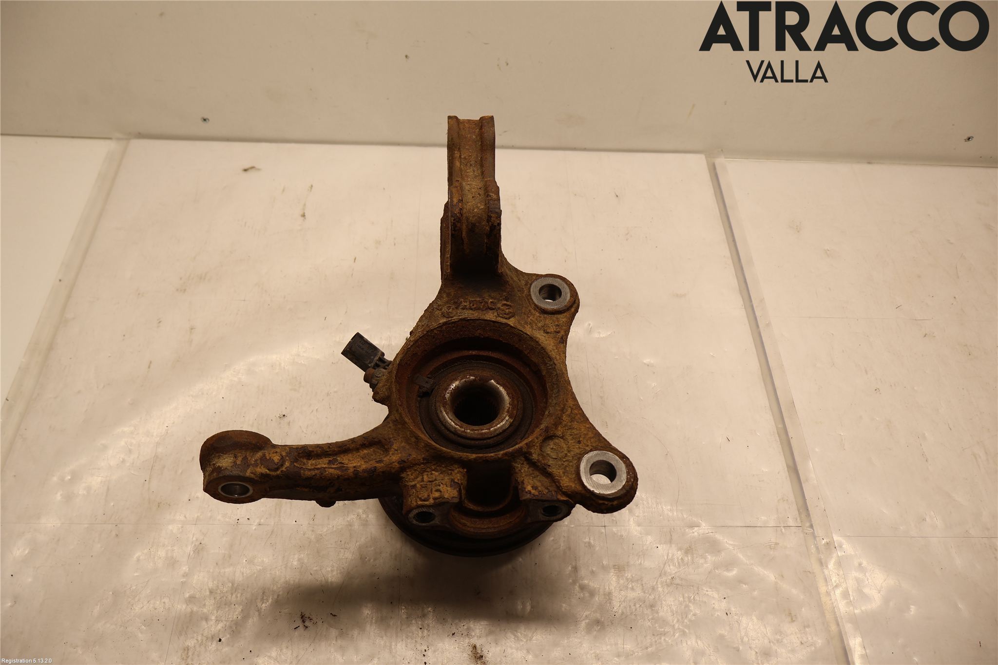 Volkswagen VW TRANSP/CARAVELLE (T6) 16-22 Spindel Vf