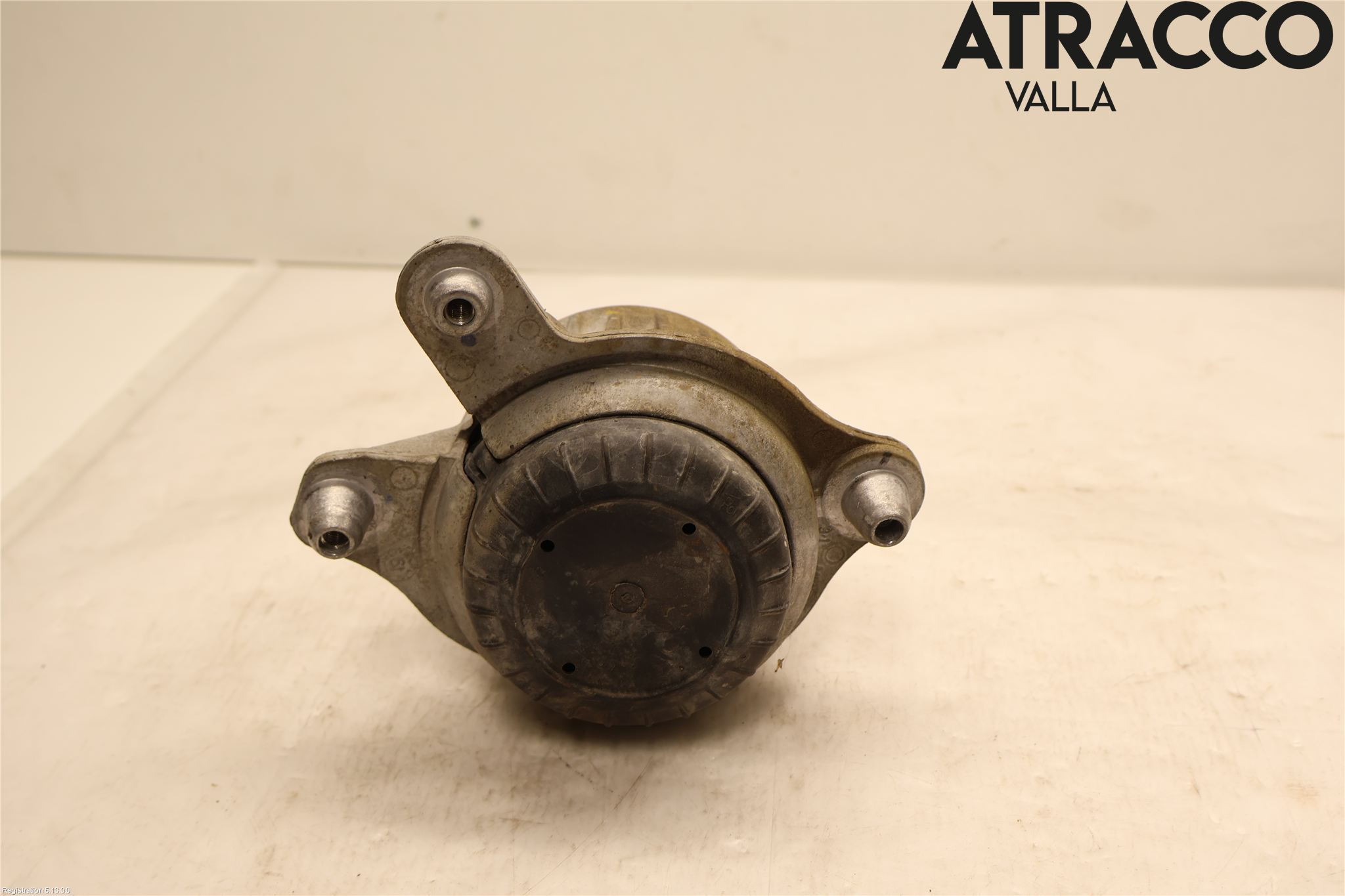 Mercedes-Benz MB E-KLASS (W213) 16-23 Motor Feste Gummi