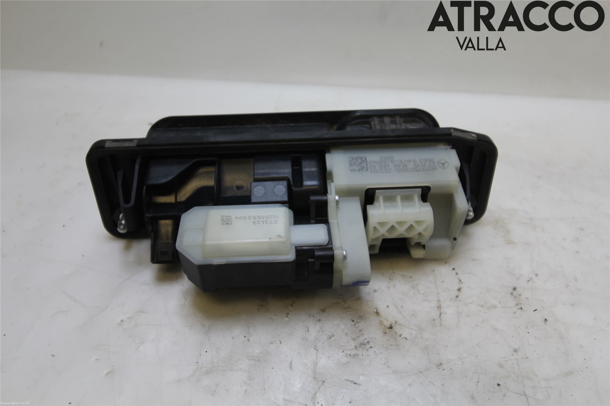 Mercedes-Benz MB E-KLASS (W213) 16-23 Bakluke Handtak Ytre