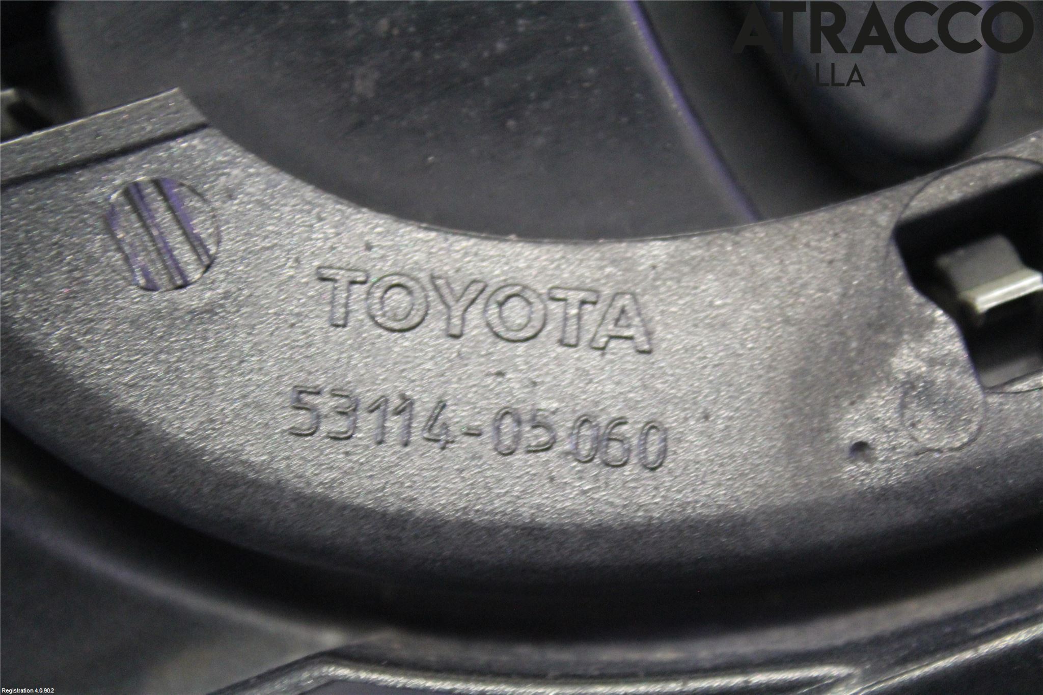 Toyota AVENSIS 03-06 Grill Komplett